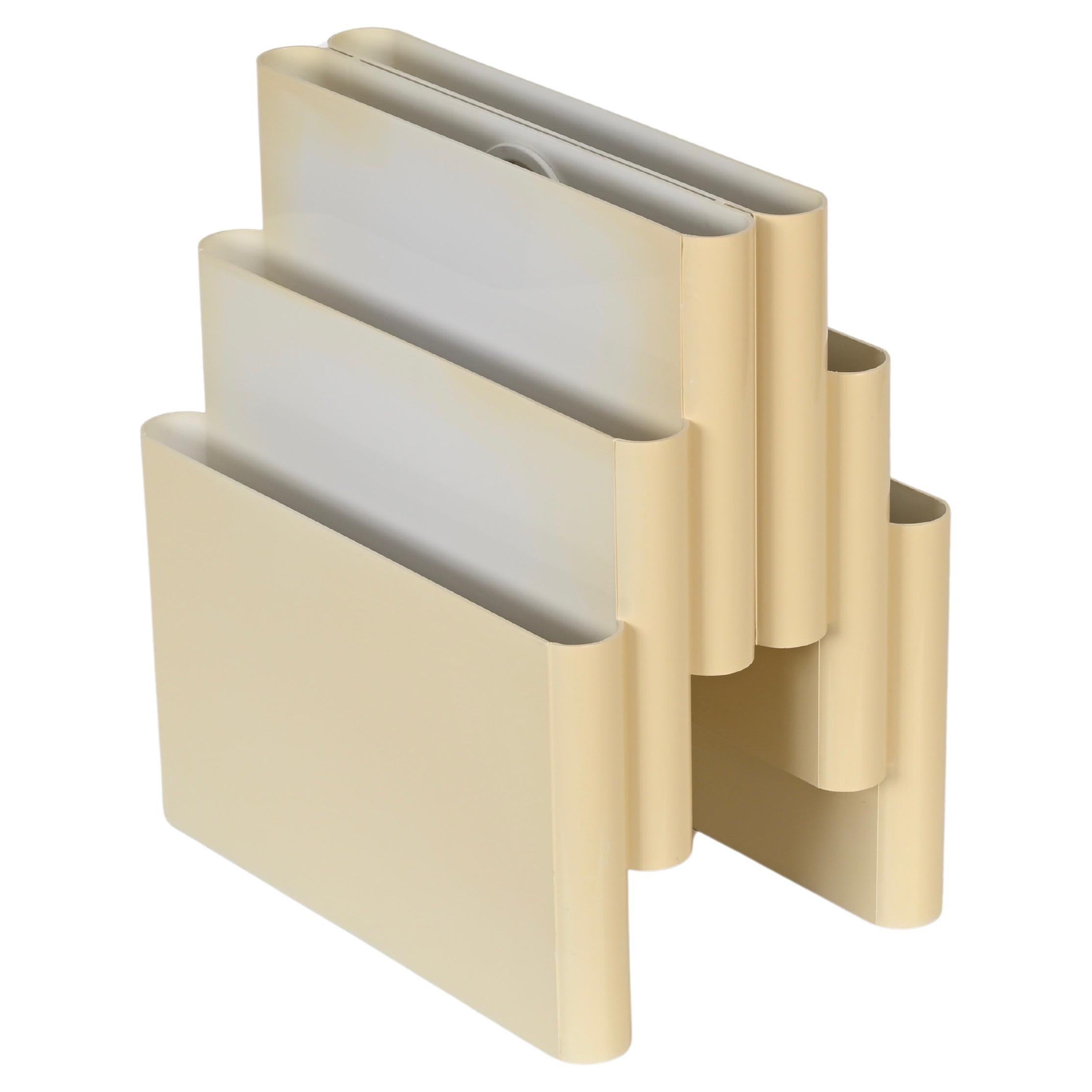 kartell zeitschriftenständer