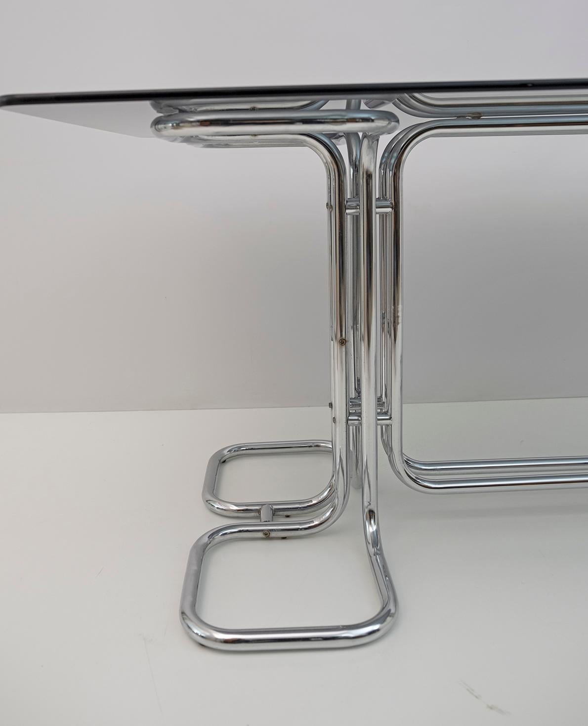 Giotto Stoppino Mid-Century Modern Italian Glass Smoked Top Dining Table, 1970s For Sale 1