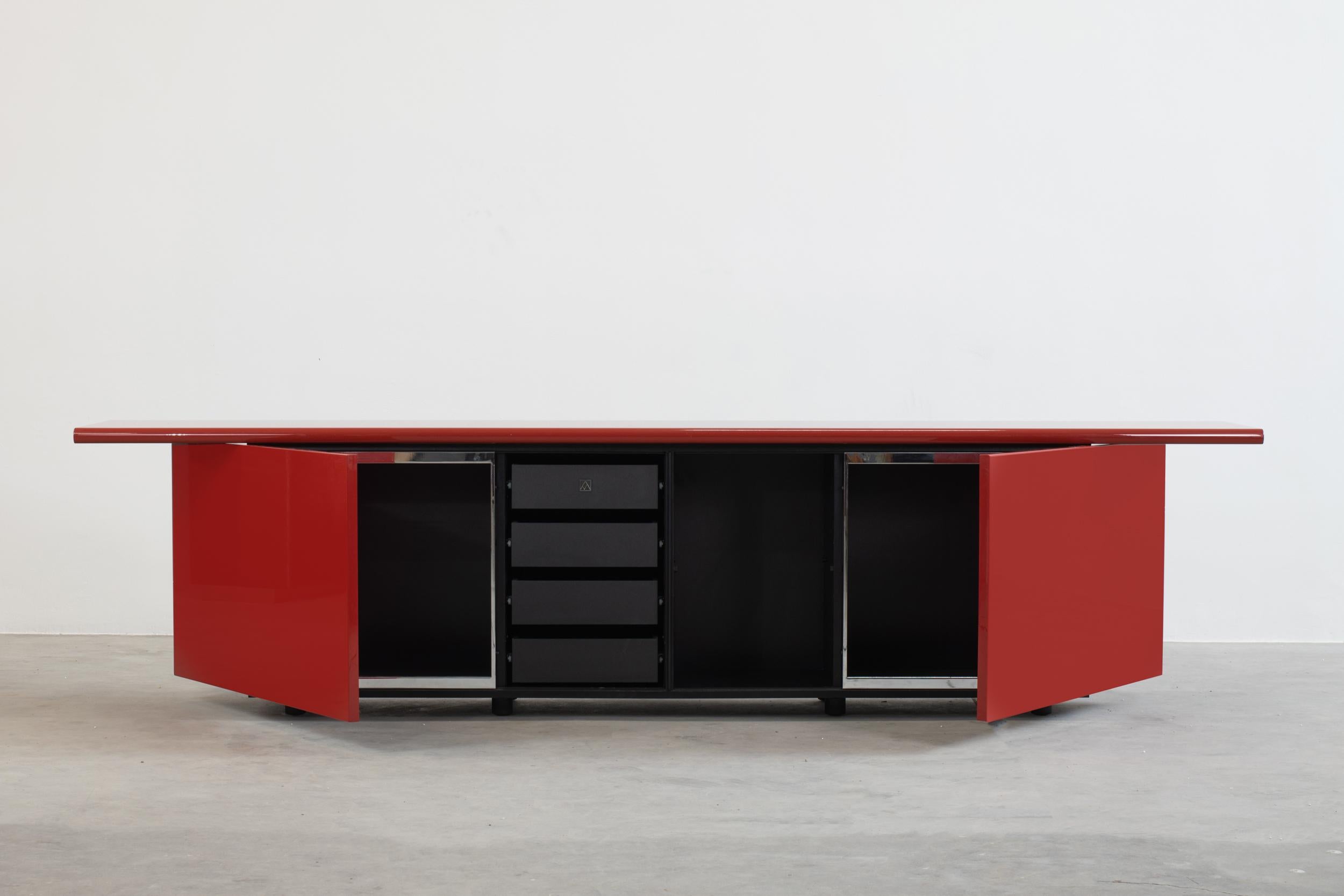 Italian Giotto Stoppino Sheraton Red Wooden Sideboard Acerbis, 1977, Italy