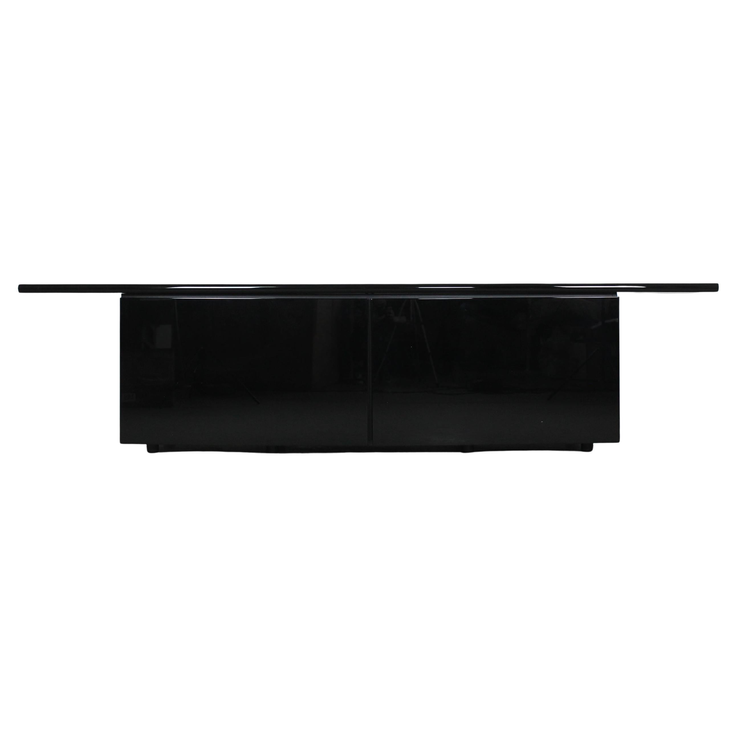 Giotto Stoppino Sheraton Sideboard in Black Lacquered Wood by Acerbis, 1977ca