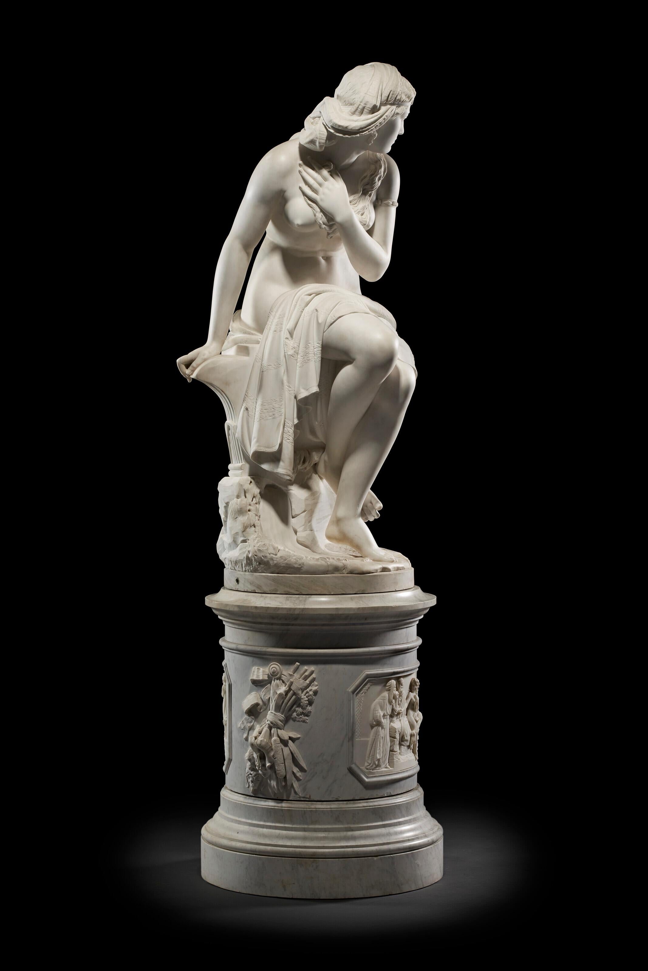 Susanna al bagno, italienische Marmorstatue von Lombardi mit Reliefskulptursockel  (Barock), Sculpture, von Giovan Domenico Lombardi Omino