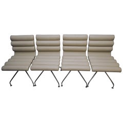 Giovanna Modonutti 'Giofra' for Frag, a Set of 4 White Leather 'Canouan' Chairs