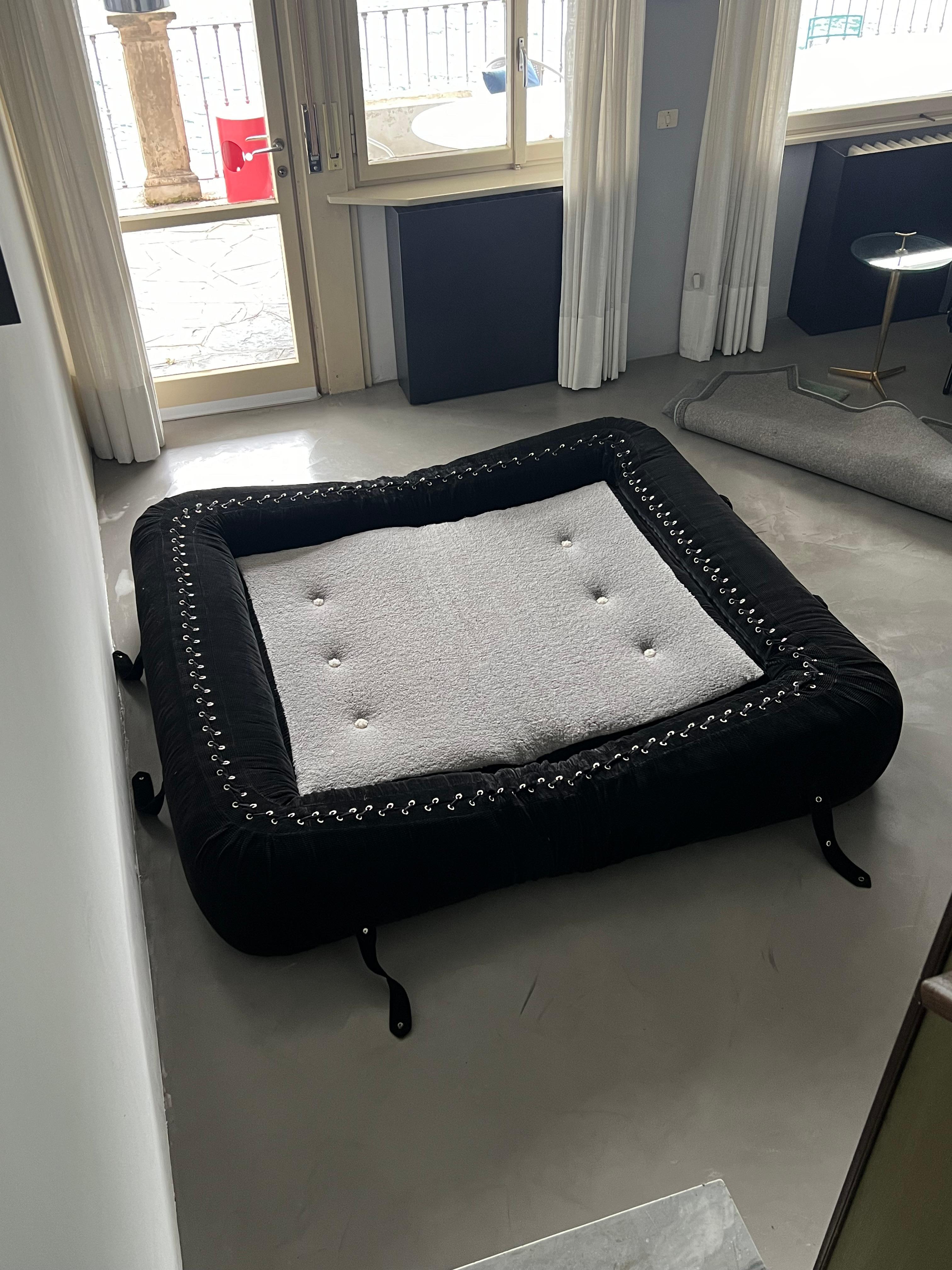 Designer Sofa Bed , Black Velvet , Timeless look , Anfibio by Alessandro Becchi For Sale 6
