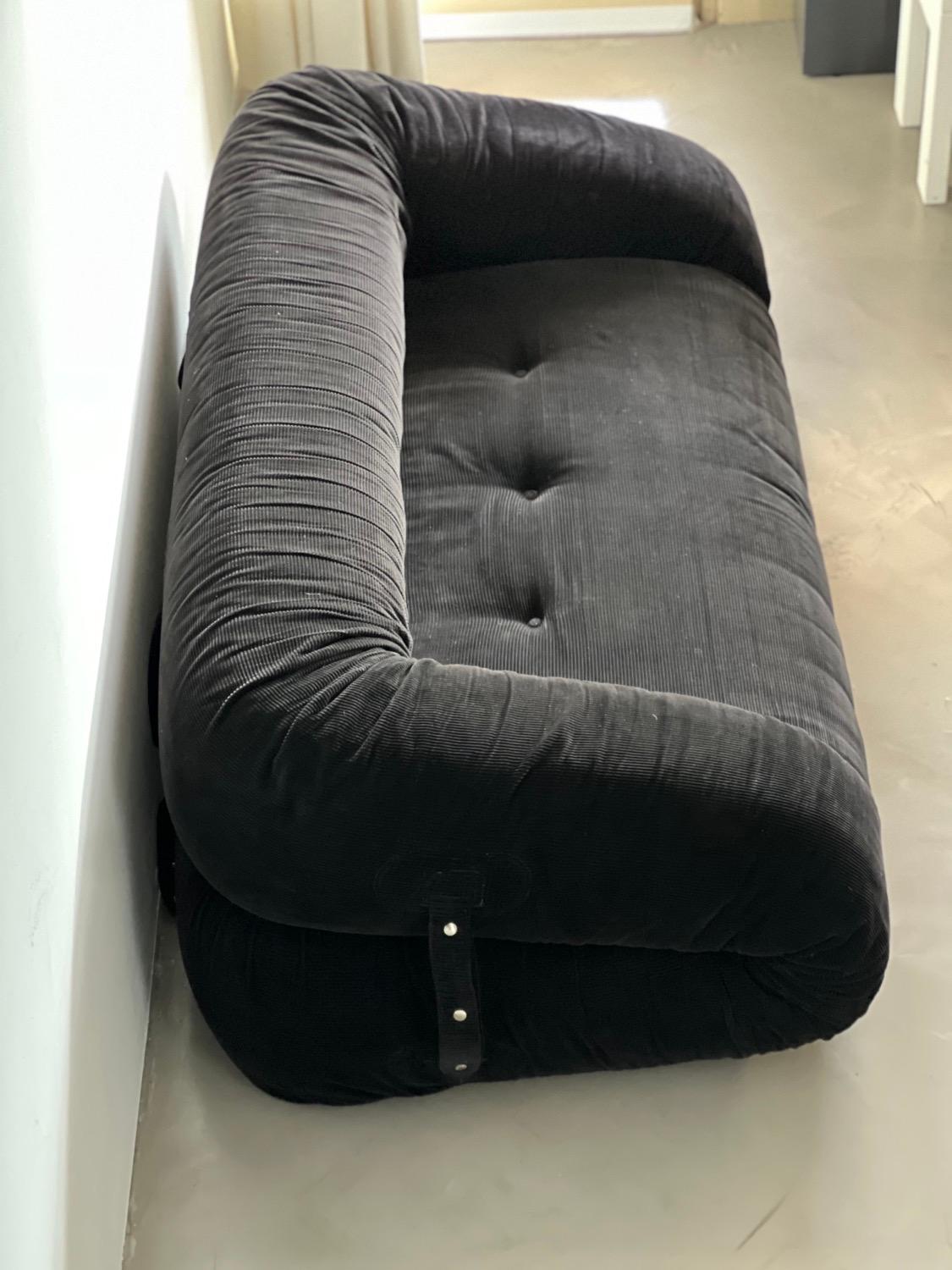 Mid-20th Century Designer Sofa Bed , Black Velvet , Timeless look , Anfibio by Alessandro Becchi For Sale