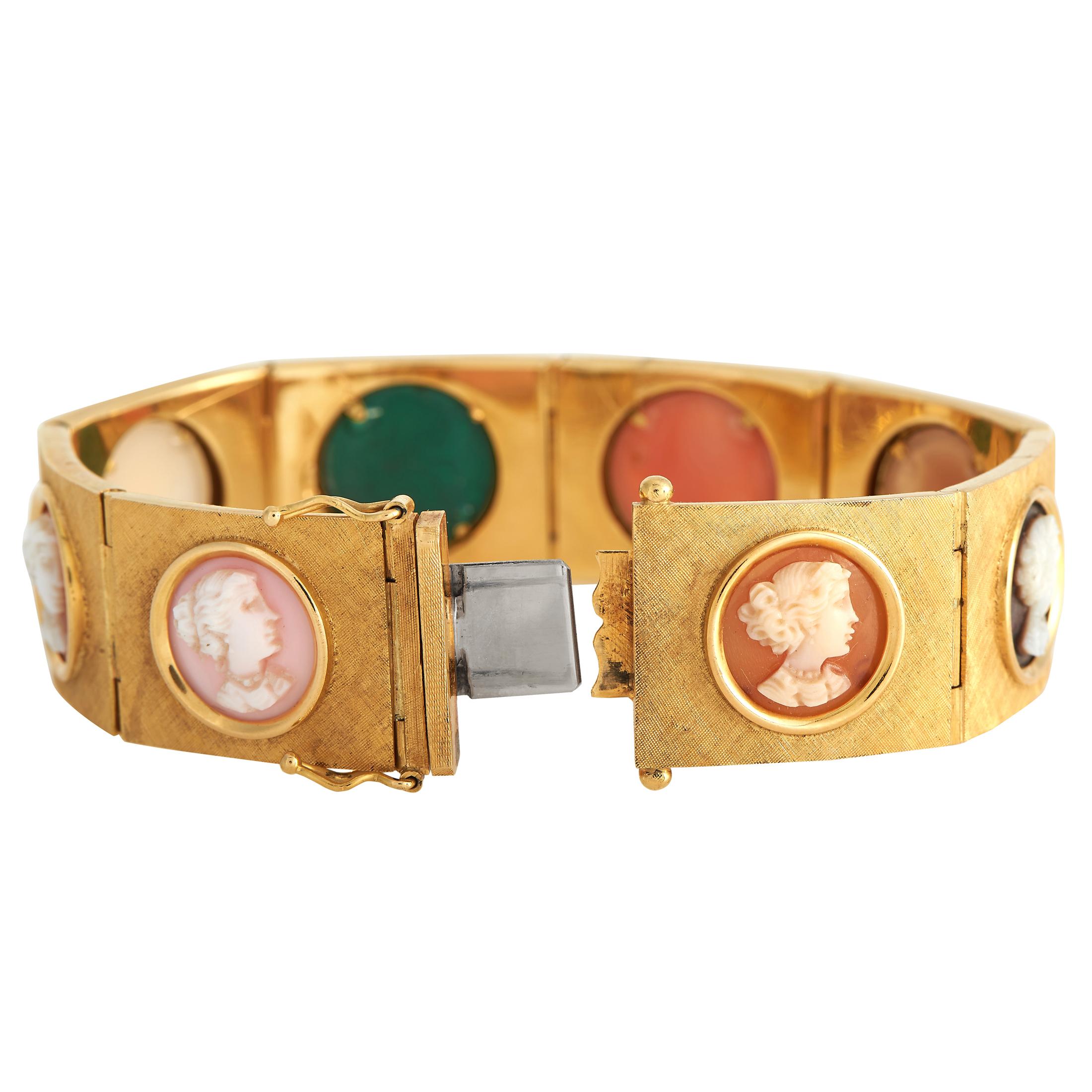 Giovanni Apa Vintage 18K Yellow Gold Cameo Panel Bracelet GN07-020824 In Excellent Condition In Southampton, PA