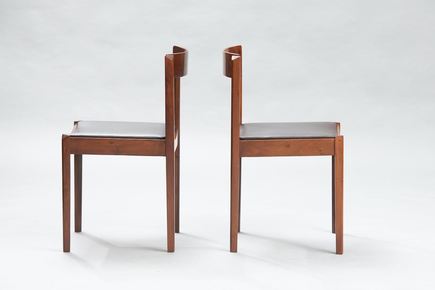 Mid-Century Modern Giovanni Ausenda Chairs for Stilwood One Pair For Sale
