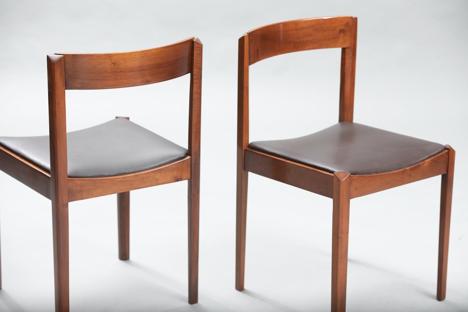 Italian Giovanni Ausenda Chairs for Stilwood One Pair For Sale