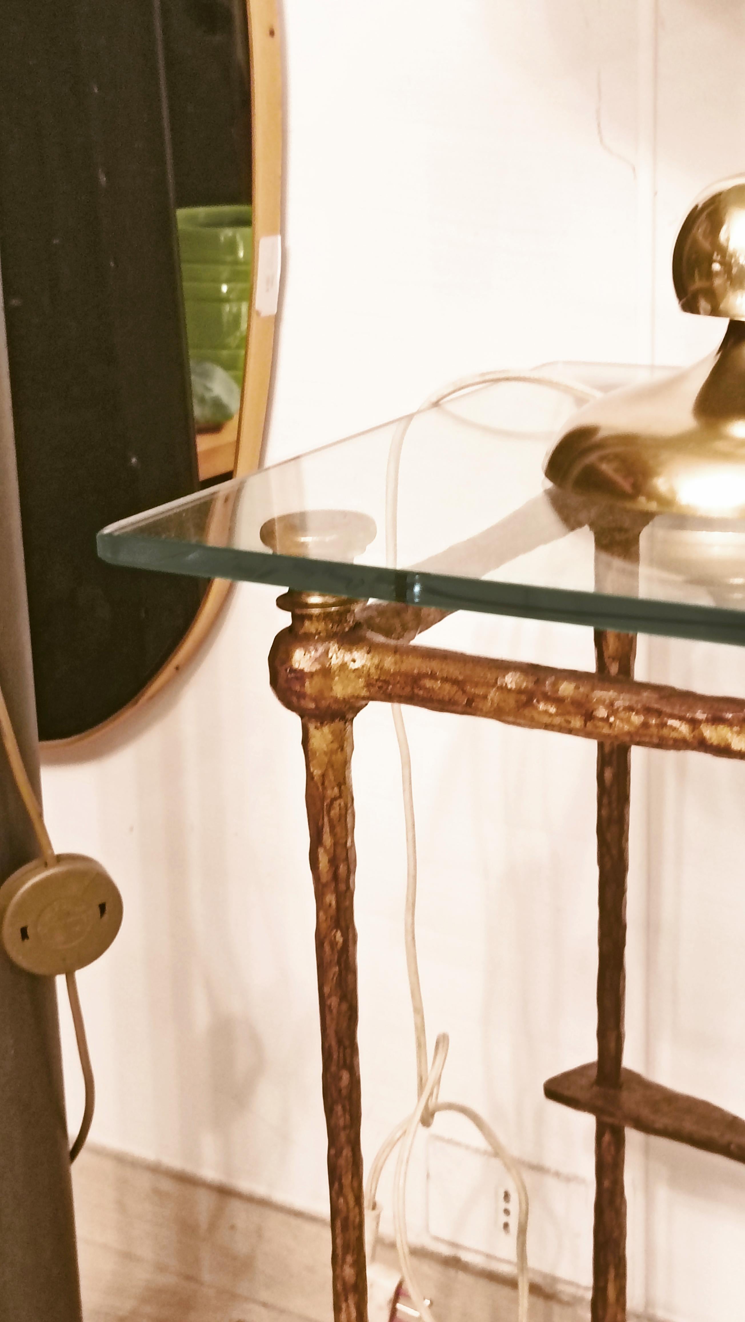 Giovanni Banci für Hermes Konsole aus goldgehämmertem Eisen und Glas, Italien 19 1