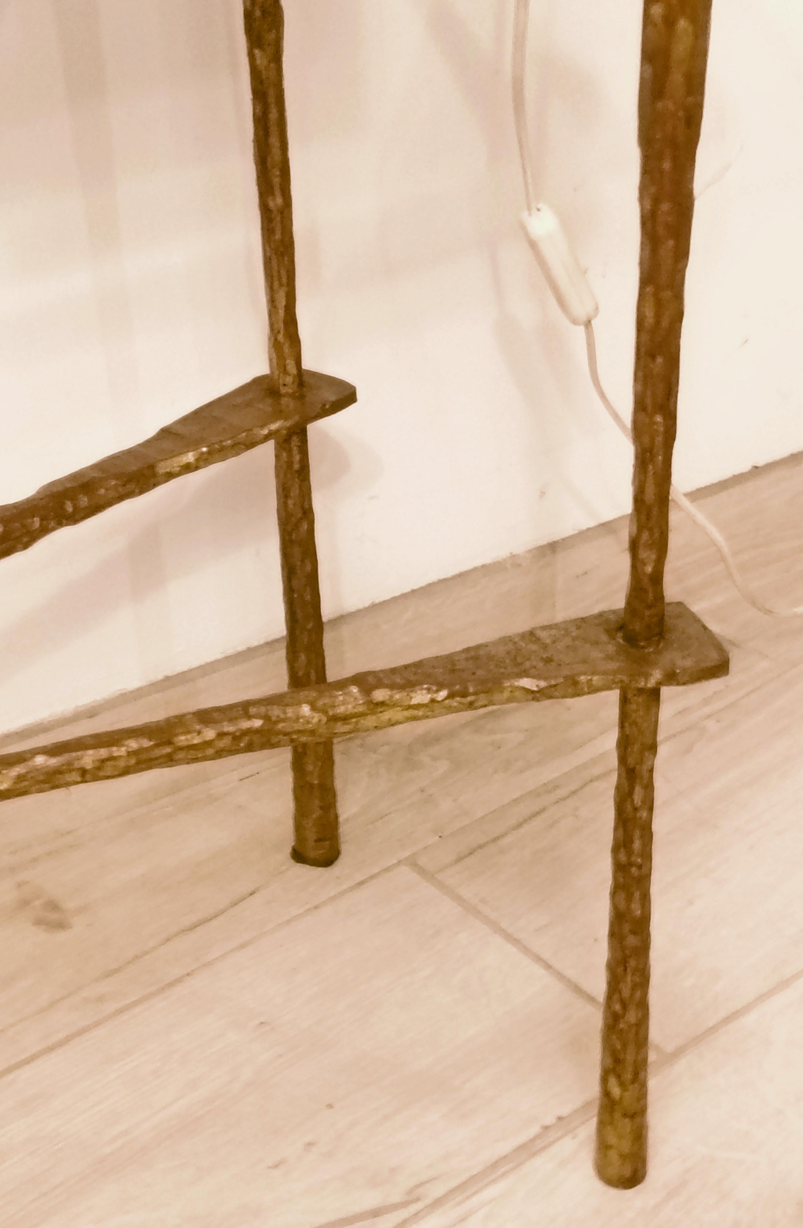 Giovanni Banci für Hermes Konsole aus goldgehämmertem Eisen und Glas, Italien 19 2