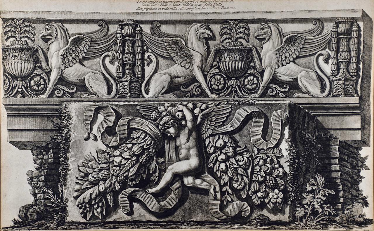 Antiker römischer architektonischer Fries aus dem 18. Jahrhundert: Piranesi-Radierung – Print von Giovanni Battista Piranesi