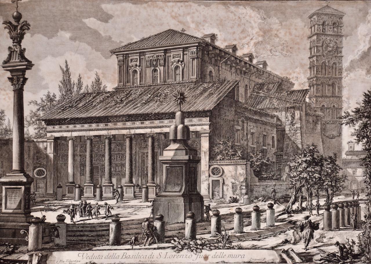Basilica of San Lorenzo in Rom: Eine gerahmte Radierung aus dem 18. Jahrhundert von Piranesi (Alte Meister), Print, von Giovanni Battista Piranesi