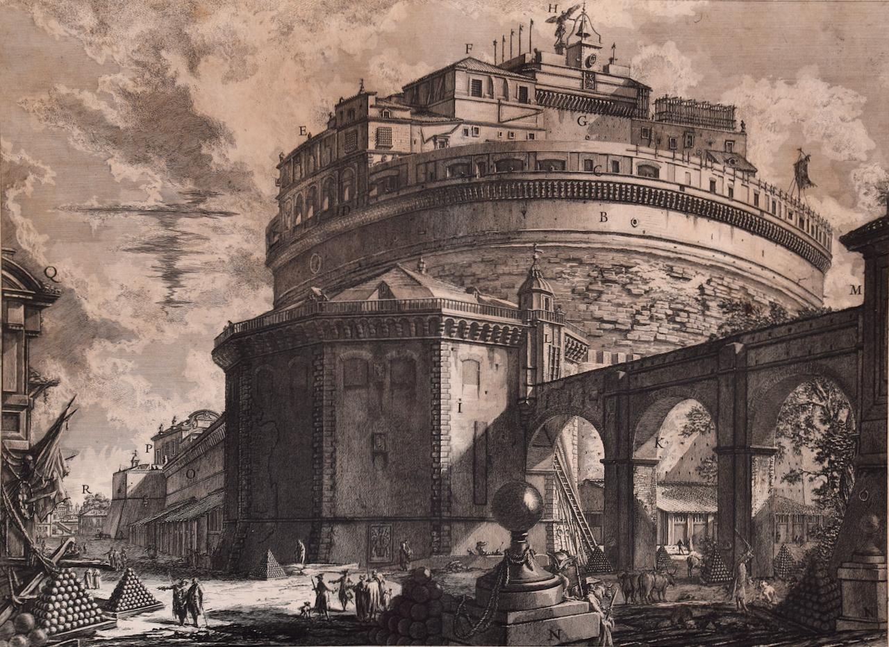 Hadrian's Mausoleum, Castel S. Angelo: Eine gerahmte Radierung von Piranesi aus dem 18. Jahrhundert – Print von Giovanni Battista Piranesi