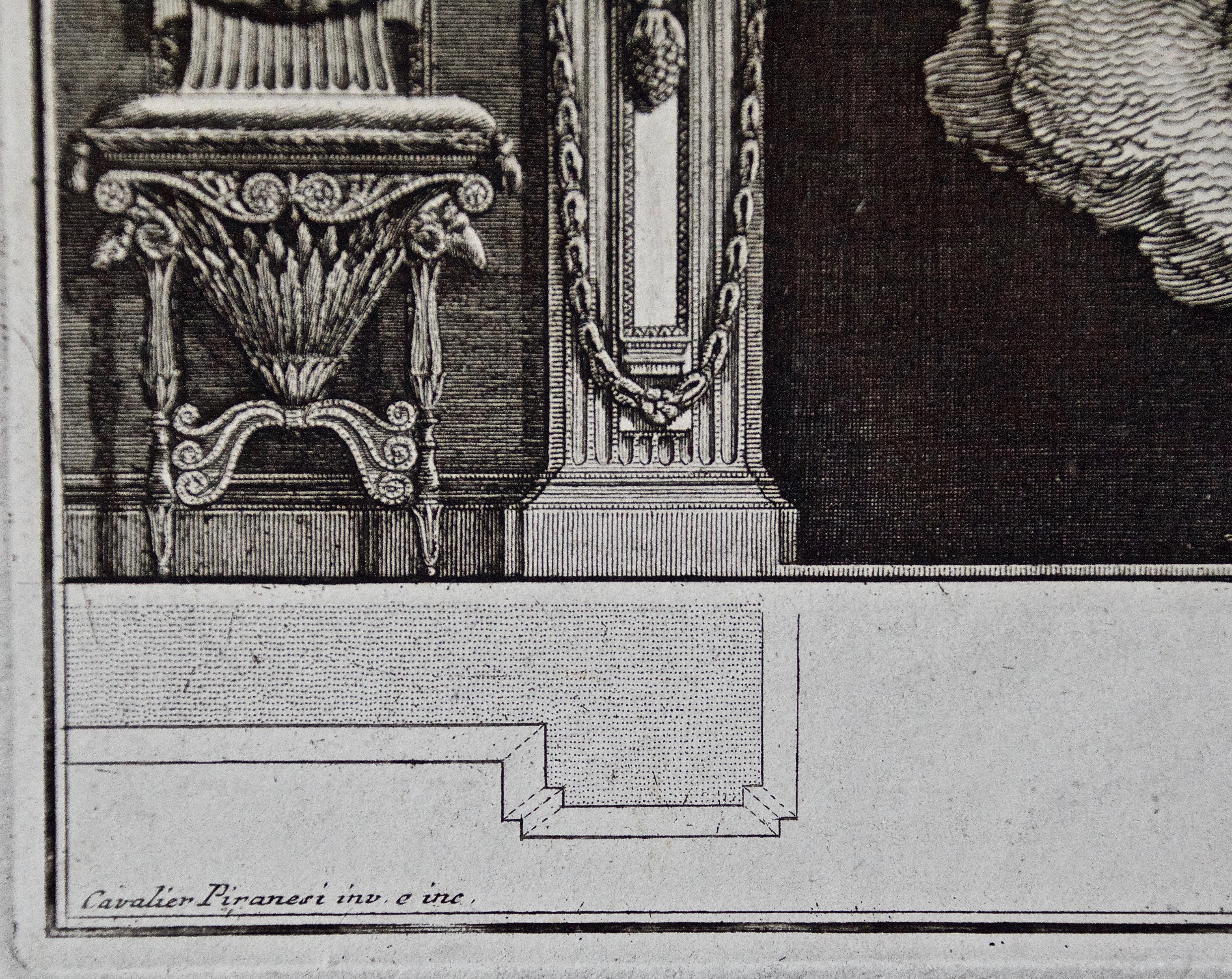 Diese beiden Radierungen von Giovanni Battista Piranesi aus dem 18. Jahrhundert mit Kaminentwürfen auf einem Blatt ist Tafel 6 aus seiner Veröffentlichung 