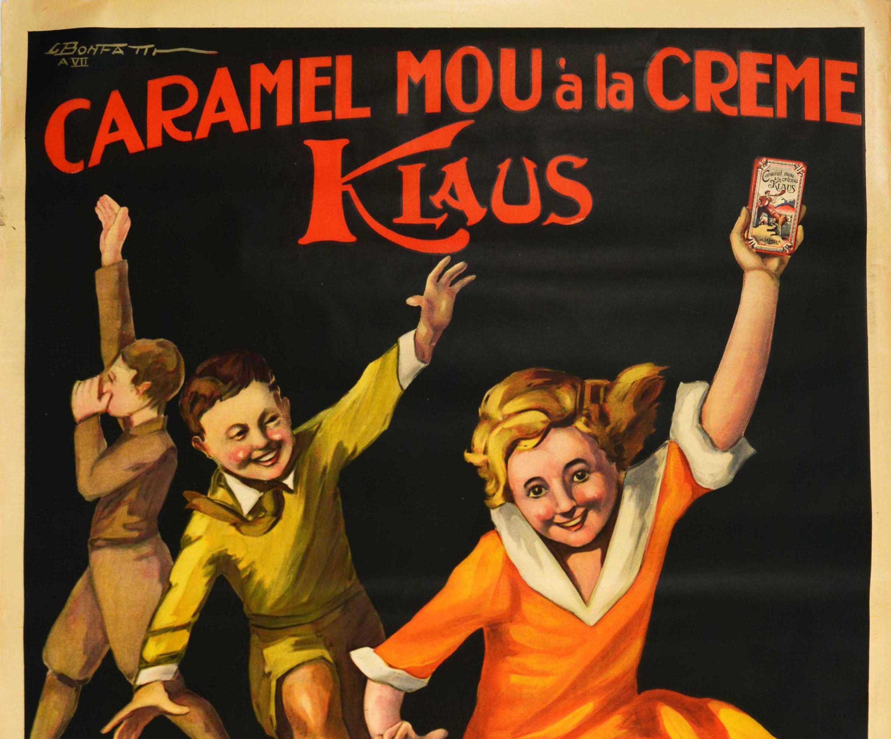 Poster pubblicitario d'epoca originale per il cibo Caramel Creme Klaus Swiss Chocolate Art - Print Nero di Giovanni Bonfatti