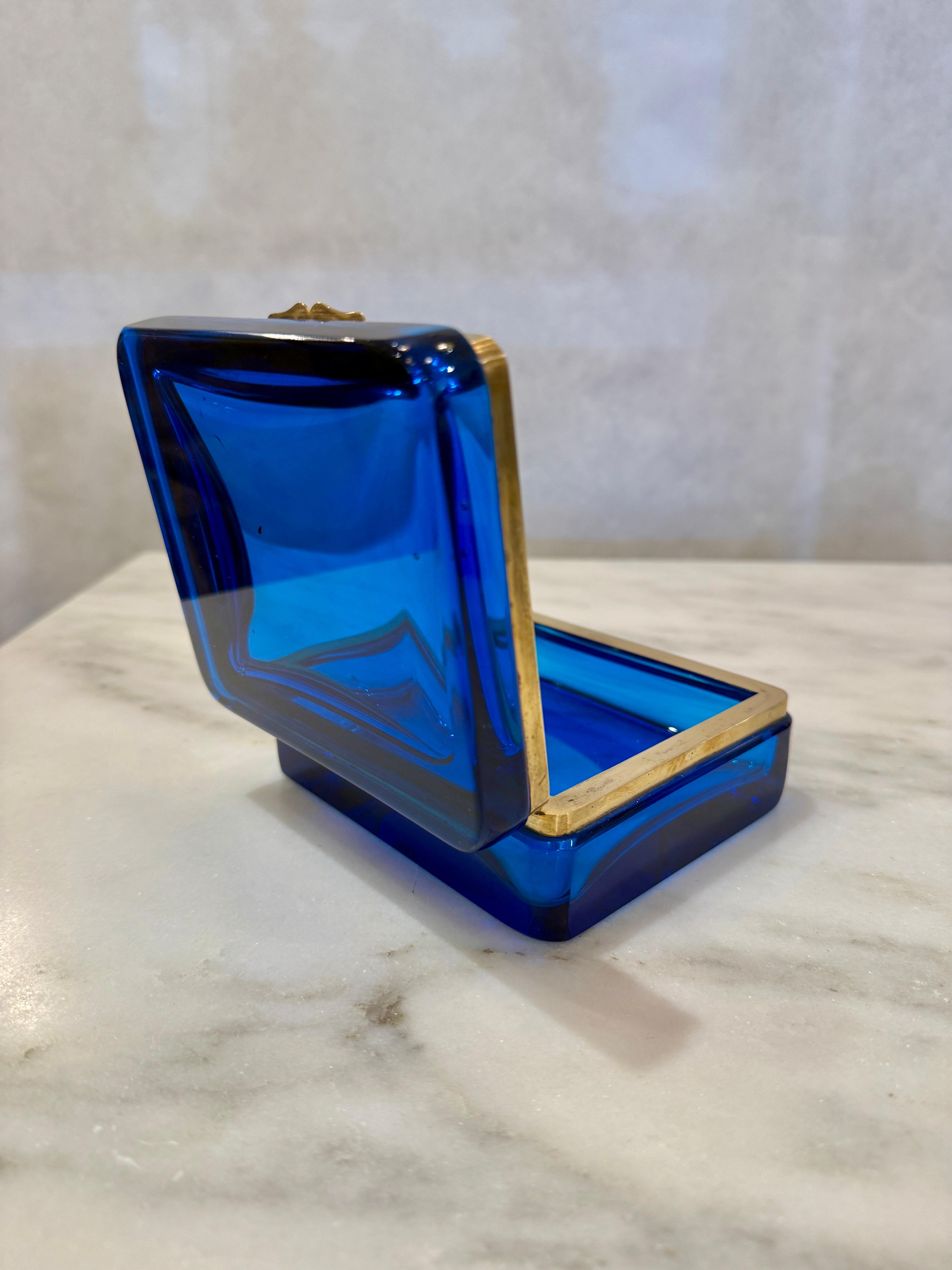 Giovanni Cenedese Caja abatible de cristal de Murano azul de los años 50 en venta 3