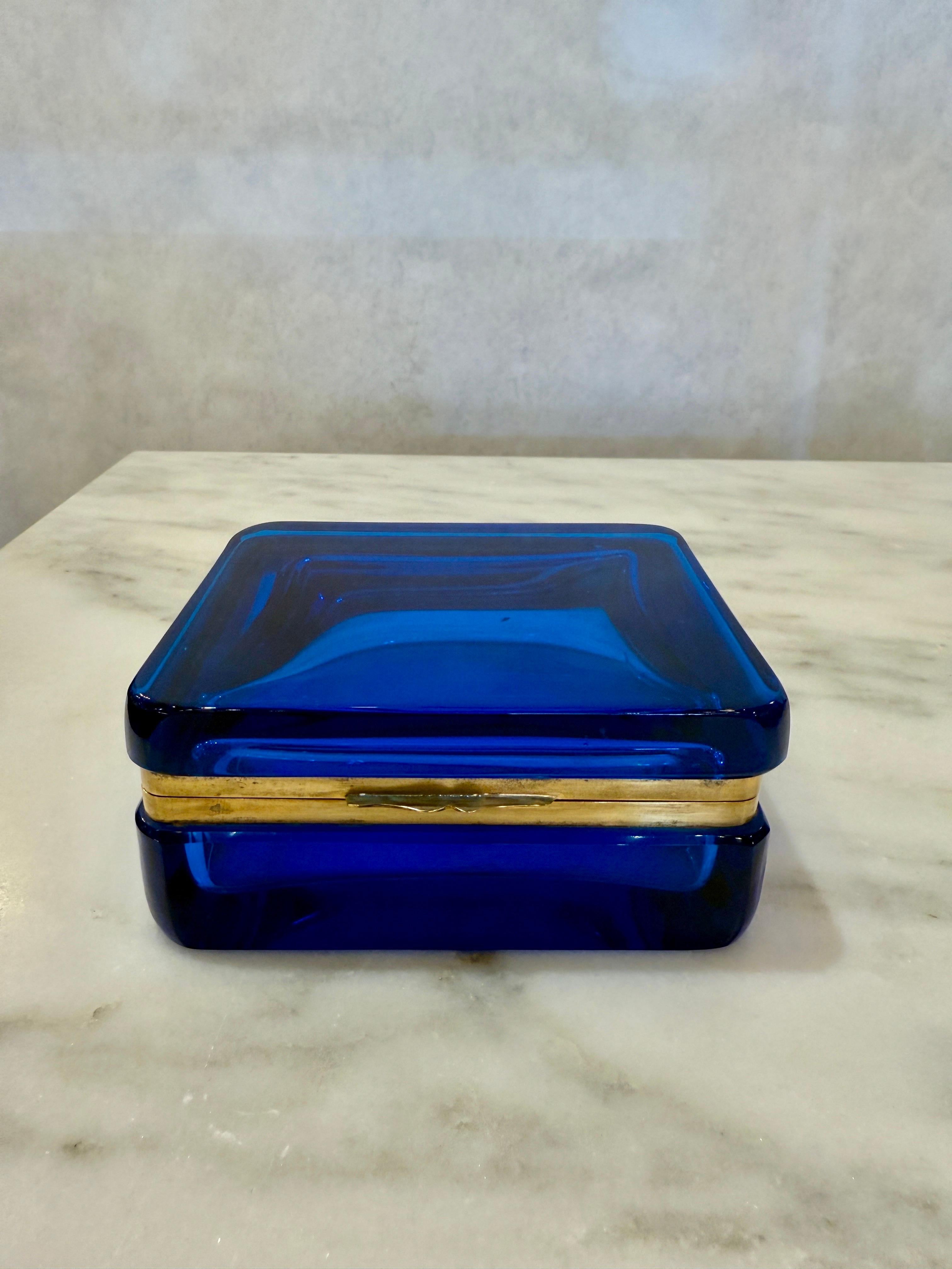 Giovanni Cenedese Caja abatible de cristal de Murano azul de los años 50 en Bueno estado para la venta en North Miami, FL