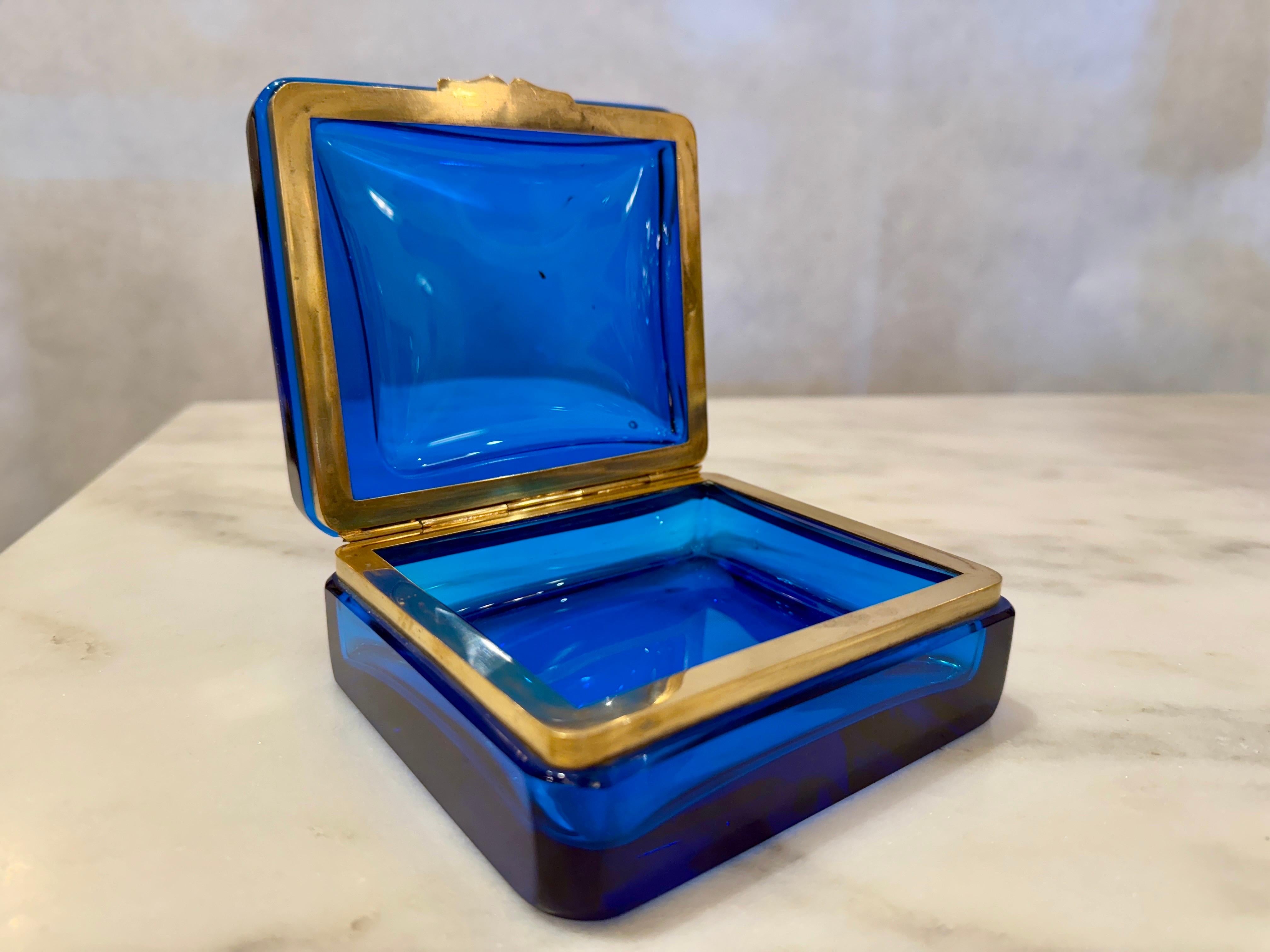 Giovanni Cenedese Caja abatible de cristal de Murano azul de los años 50 mediados del siglo XX en venta