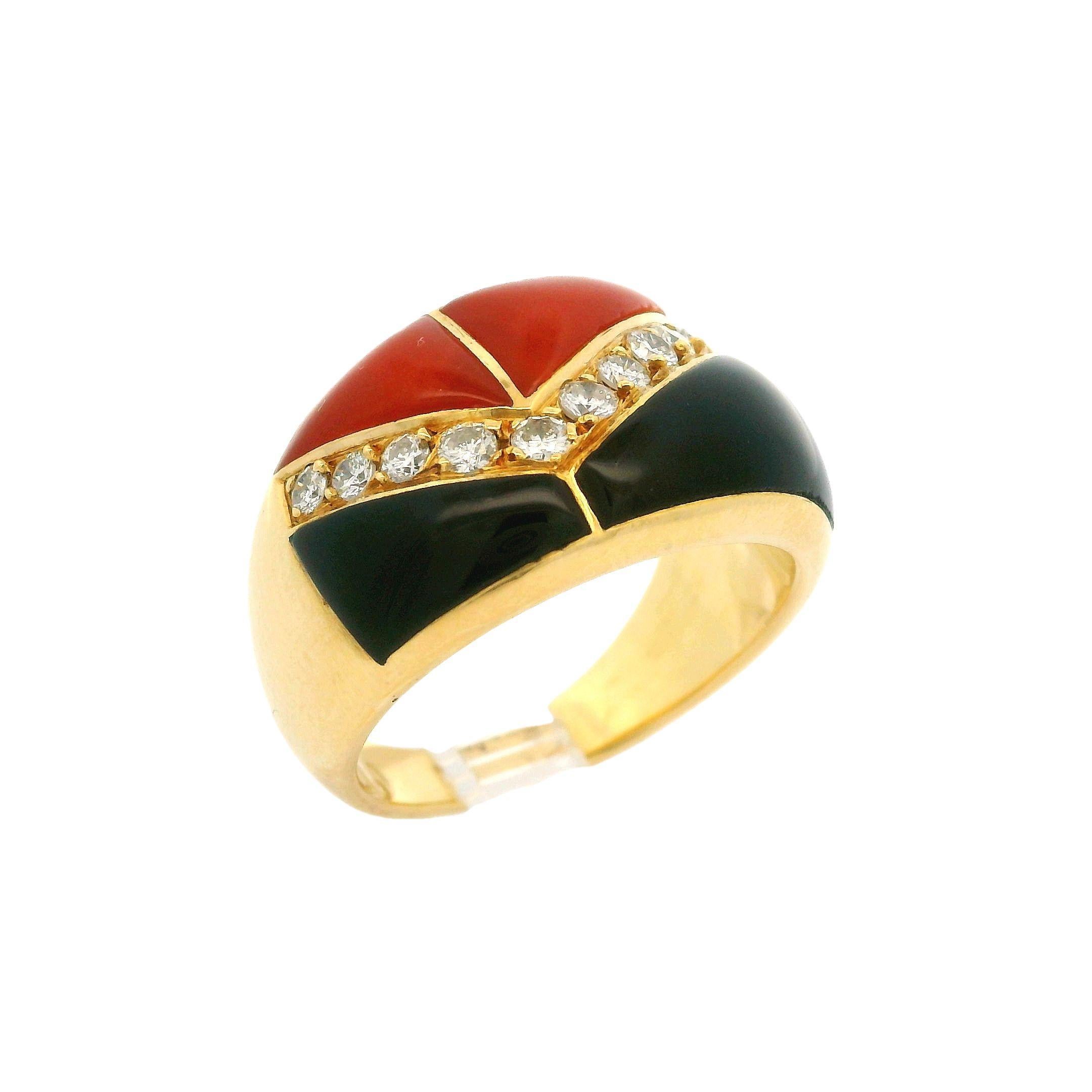 Giovanni Chilleri 18k Yellow Gold Inlaid Coral & Black Onyx w/ Diamond Band Ring In Good Condition For Sale In Montclair, NJ