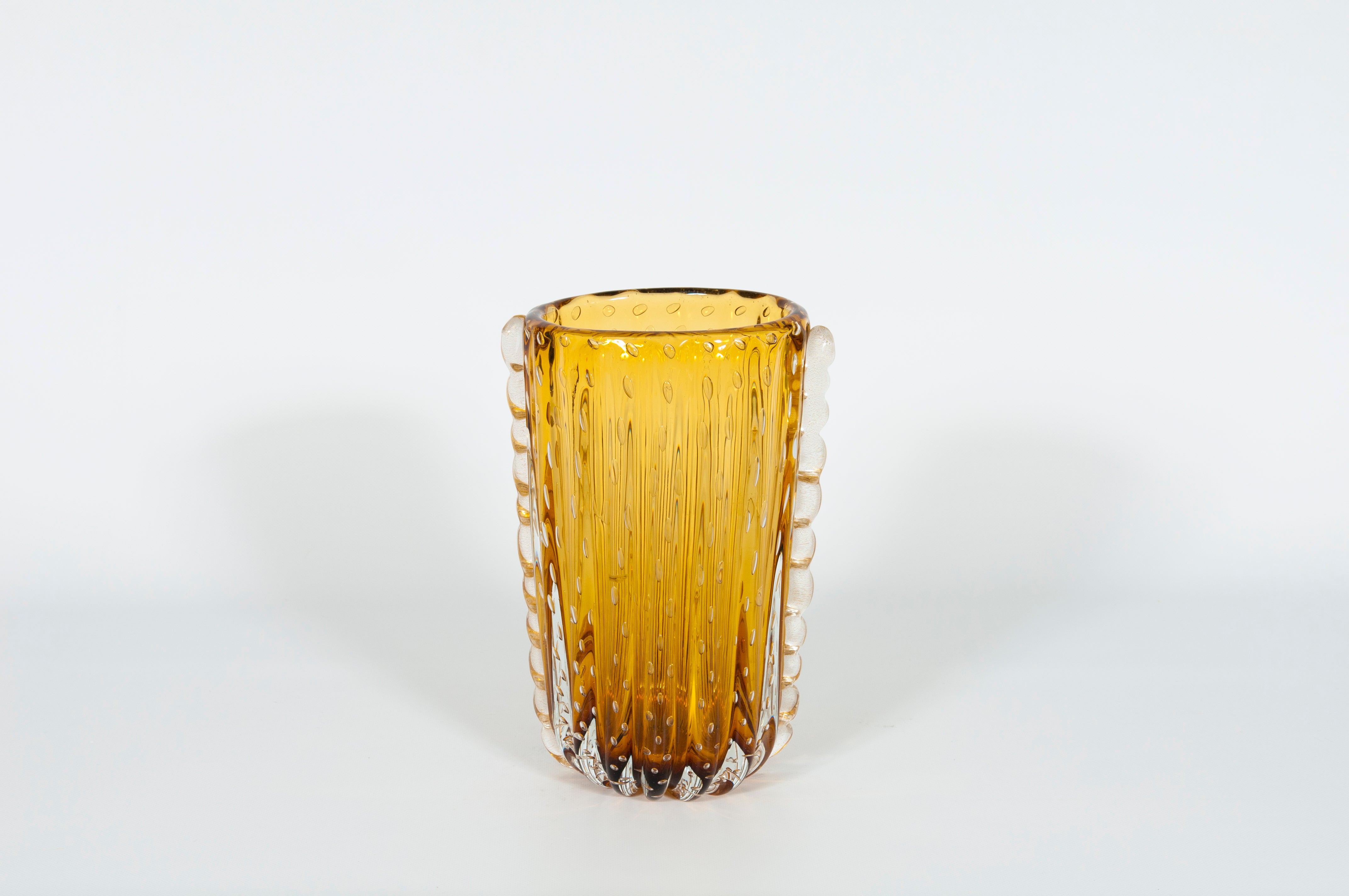Vase en verre de Murano ambré avec feuille d'or, de Giovanni Dalla Fina, années 1990