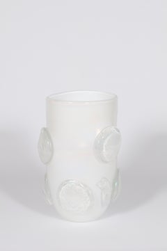 Giovanni Dalla Fina Vaso in vetro di Murano bianco iridescente, anni '90