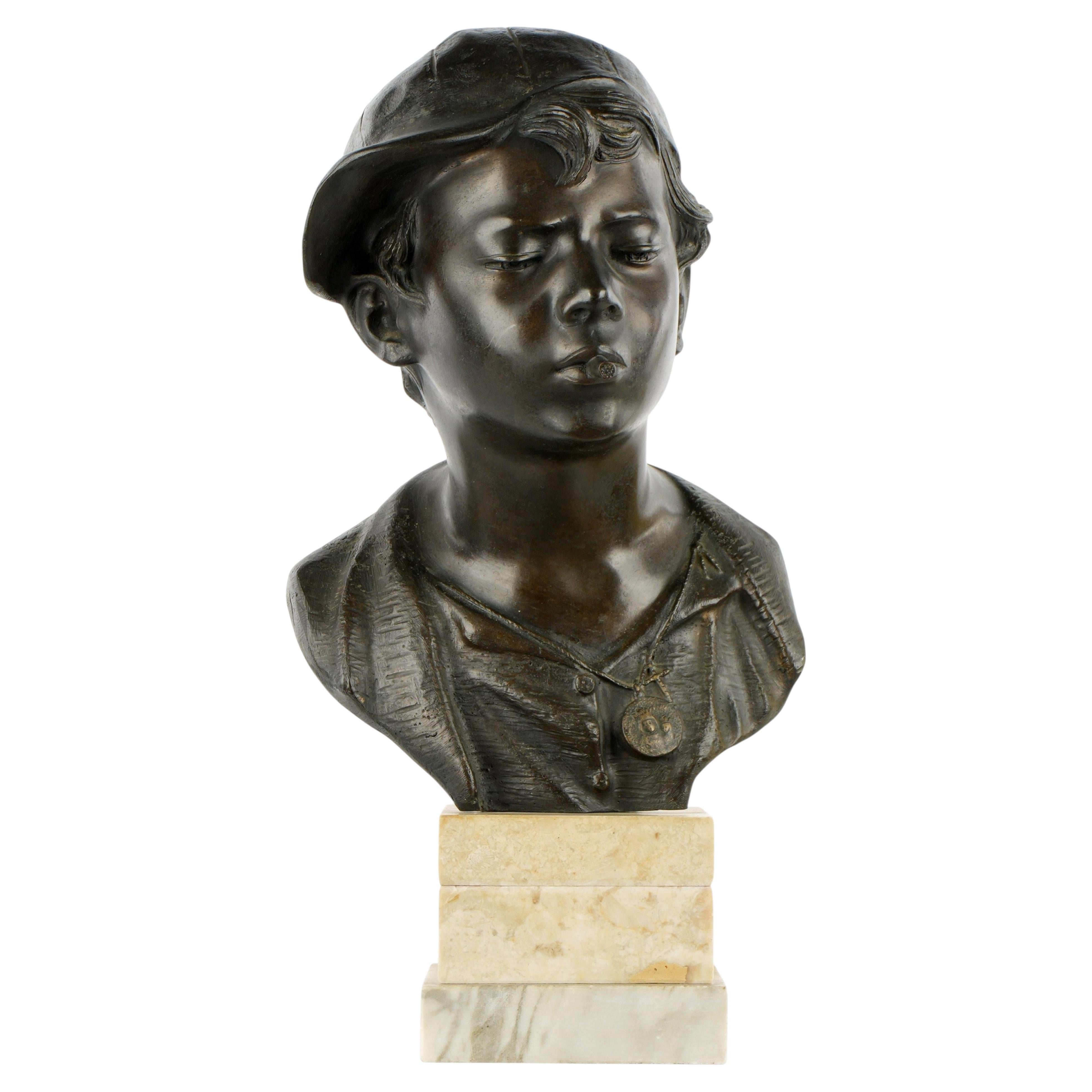 Giovanni De Martino, Buste en bronze d'un jeune scugnizzo, socle en marbre, années 1920