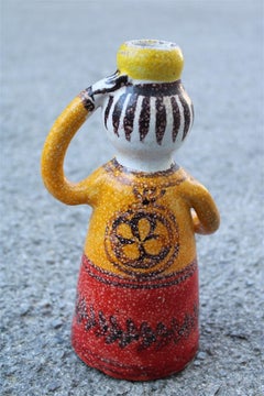 Giovanni de Simone Sculpture Farmer Italia Design Red and Yellow Picasso Style