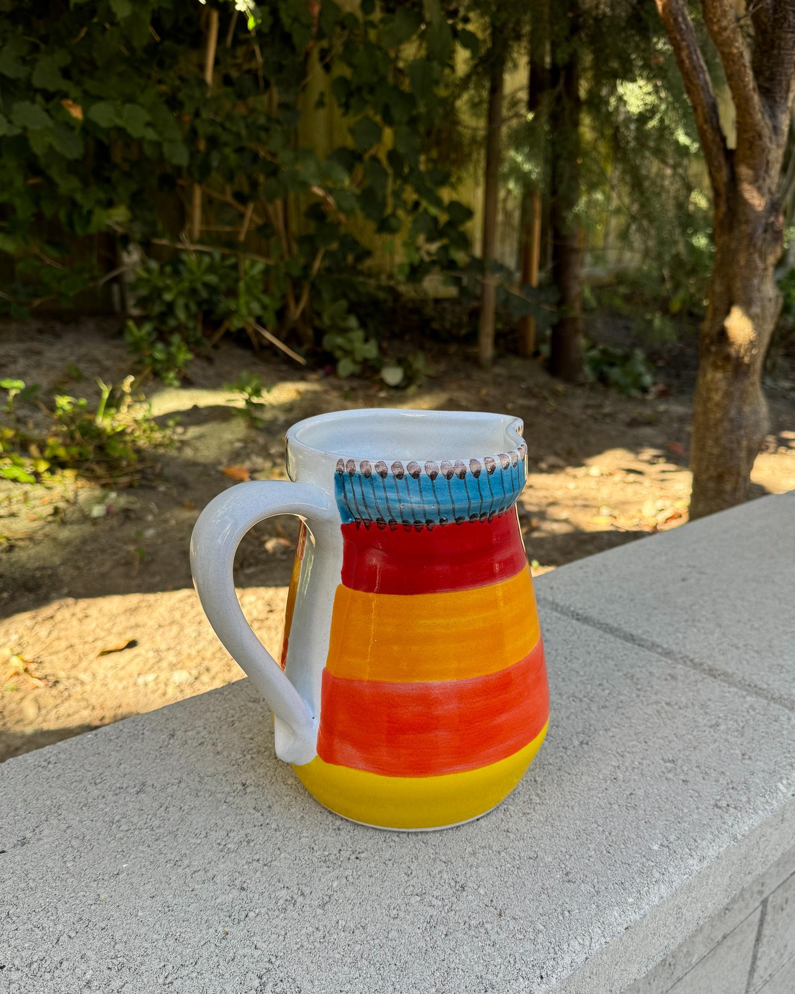 Jarra de cerámica pintada a mano Giovanni DeSimone, Italia, 1985 en Bueno estado para la venta en San Juan Capistrano, CA