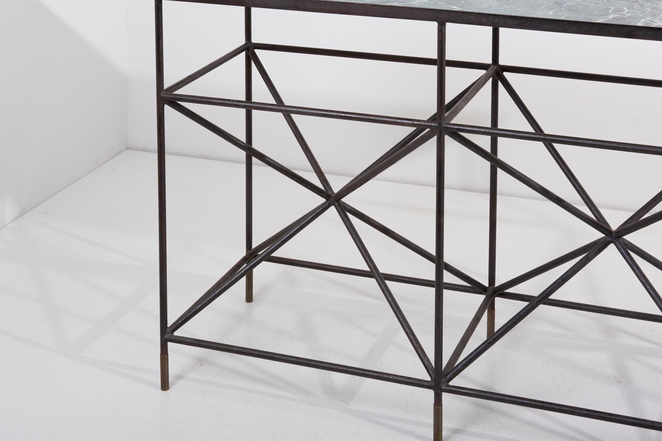 Moderno Credenza o scaffale in acciaio e marmo Giovanni Ferrabini, Italia, anni '50 in vendita