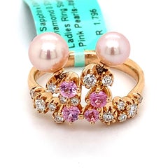 Ring von Giovanni Ferraris aus 18 Karat Roségold mit rosa Perle, rosa Saphir und rundem Diamant