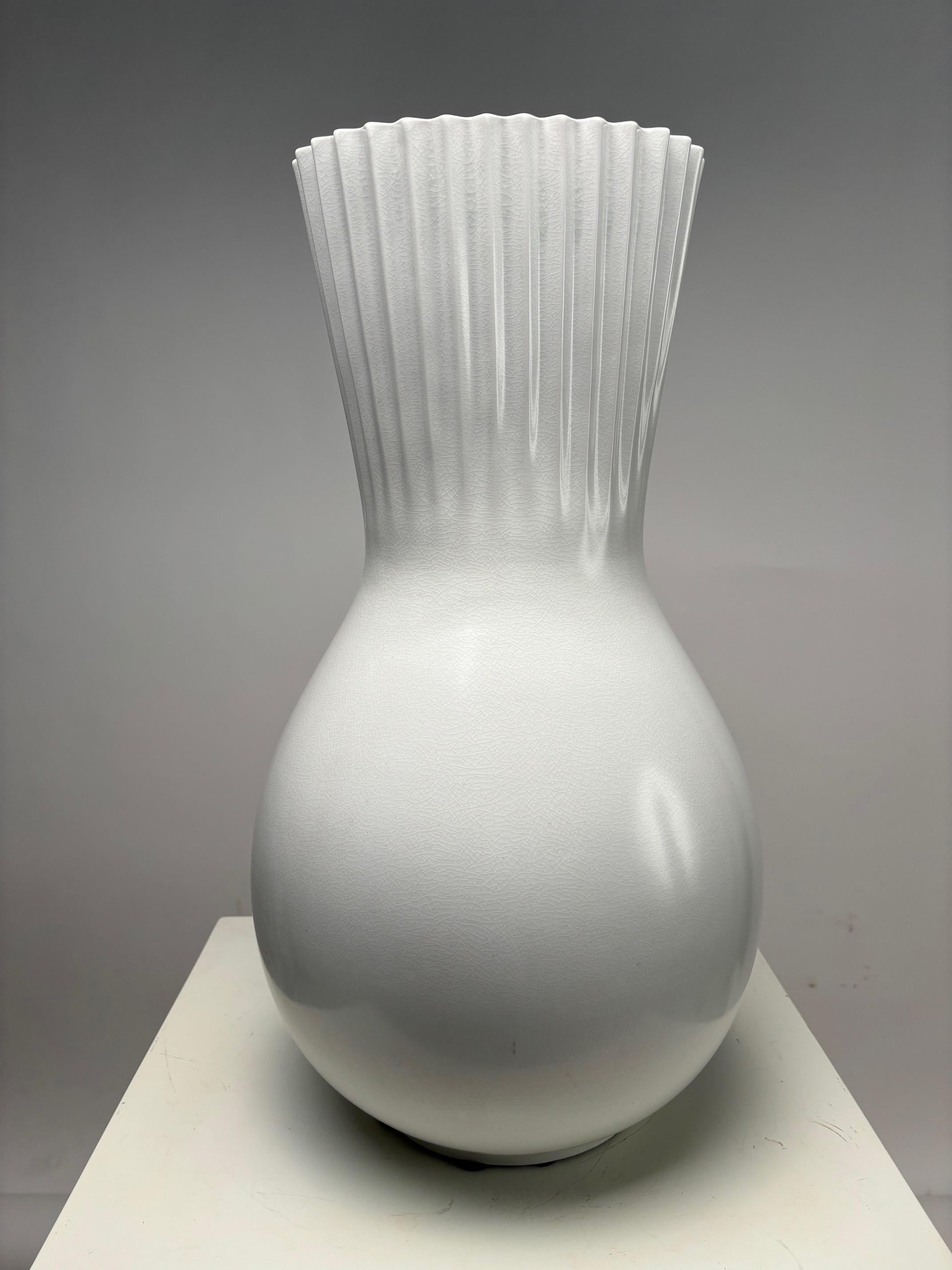 Giovanni Gariboldi, Grande vaso '6599' per Richard Ginori, San Cristoforo, Italia In condizioni buone in vendita a Argelato, BO