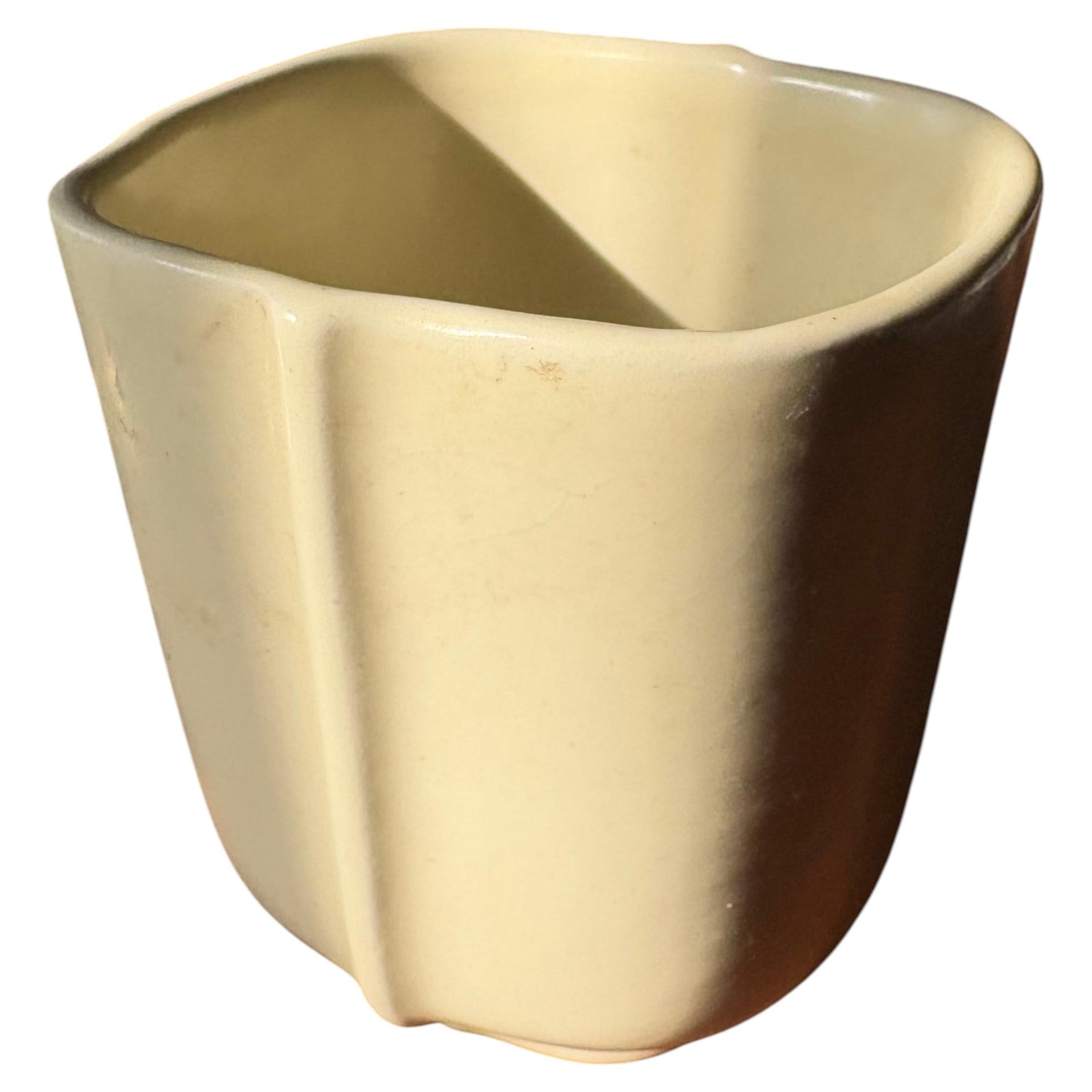 Giovanni Gariboldi pottery/ceramic vase/vessel Richard Ginori/ San Cristoforo