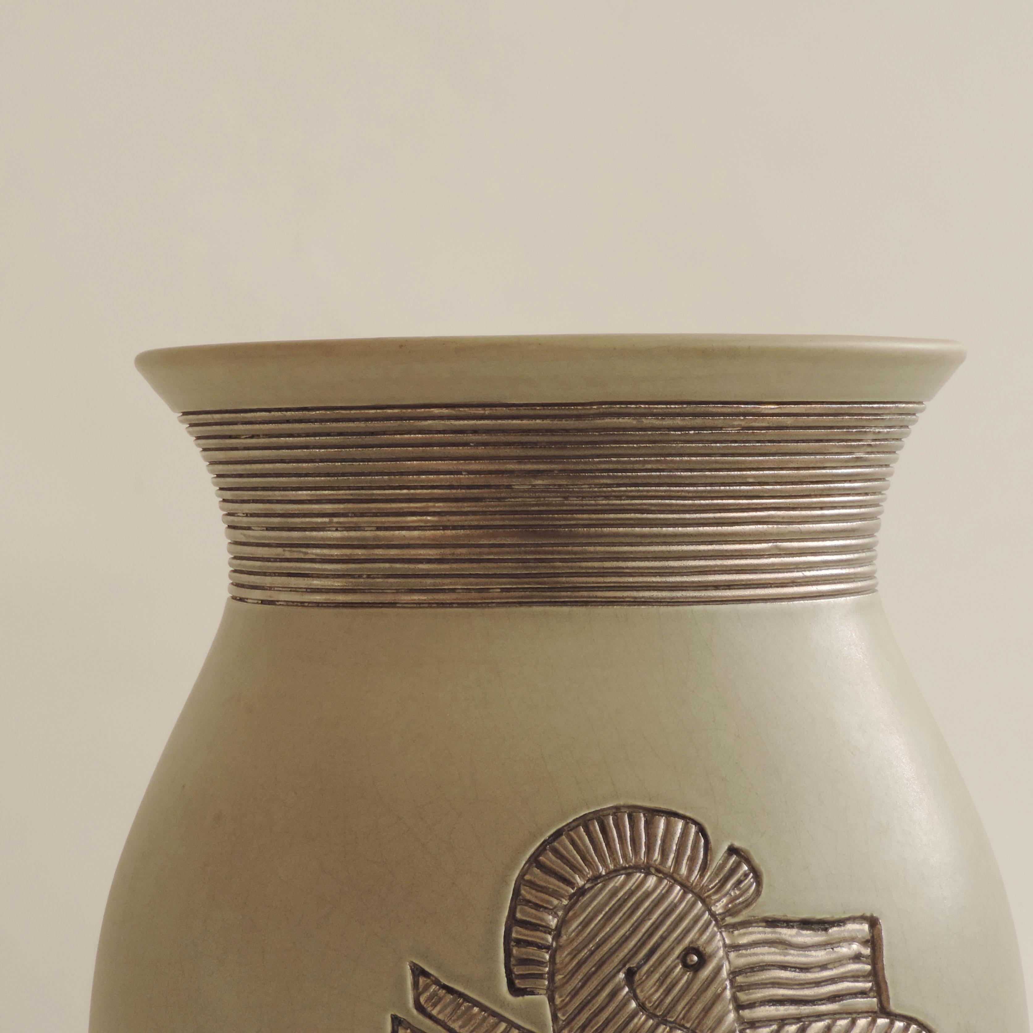 Italian Giovanni Gariboldi Vase for Richard Ginori, Milano, Italy, 1930s For Sale