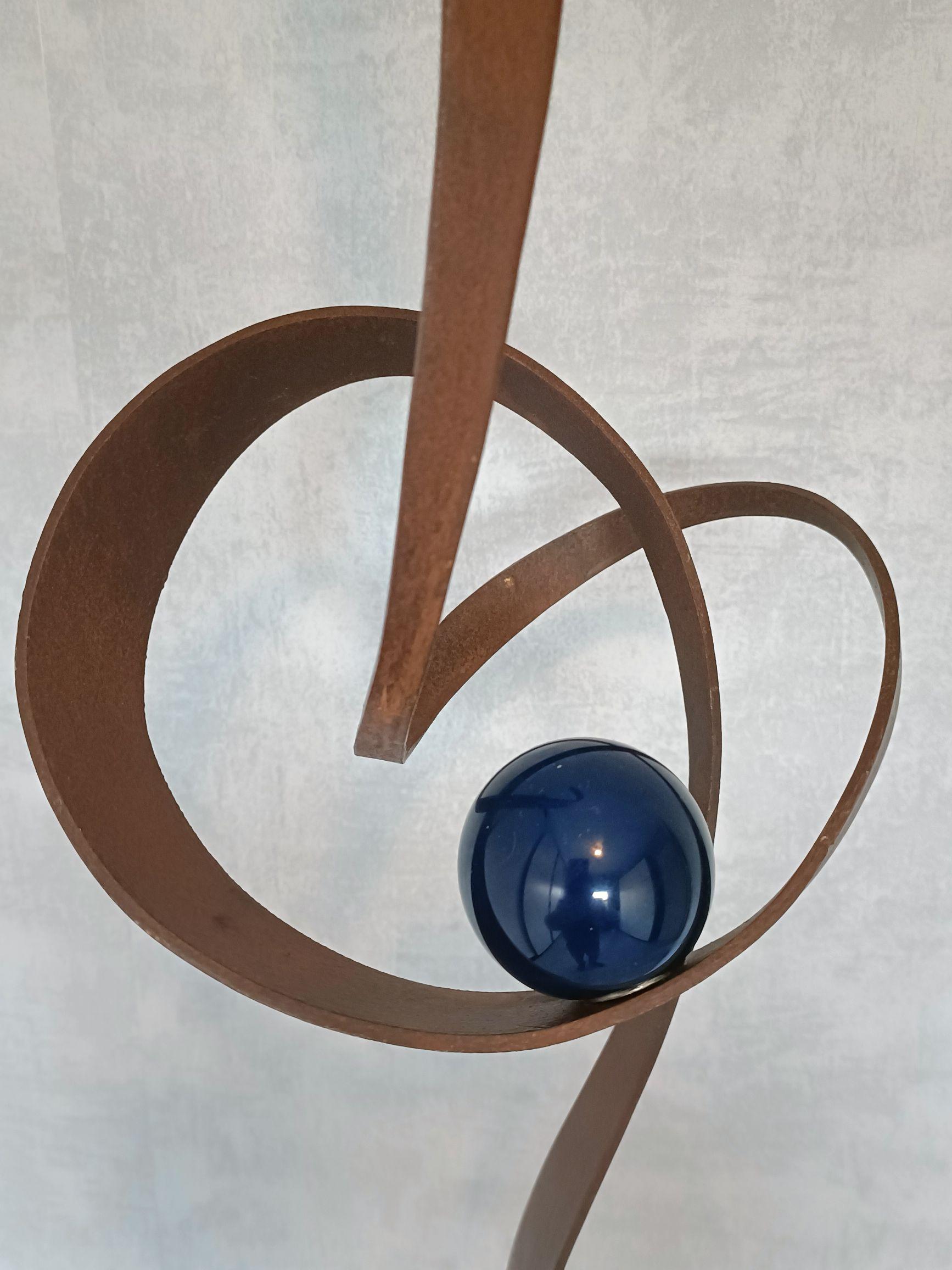 105-Noeud et boule cristal bleue - Giovanni Gelmi - scultura contemporanea Steele in vendita 4