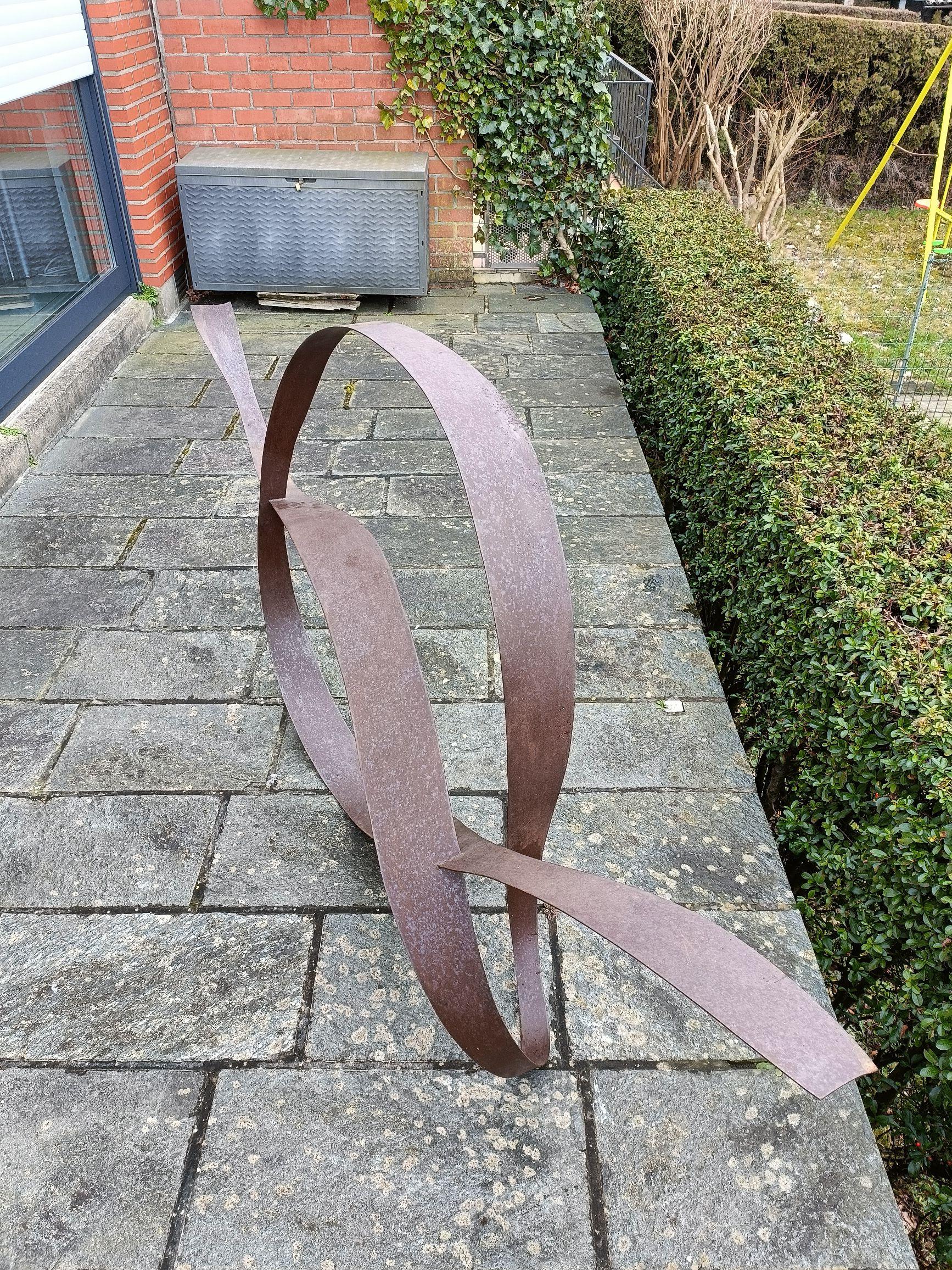 Skulptur 37 - Giovanni Gelmi - zeitgenössische Stahlskulptur für drinnen und draußen im Angebot 3