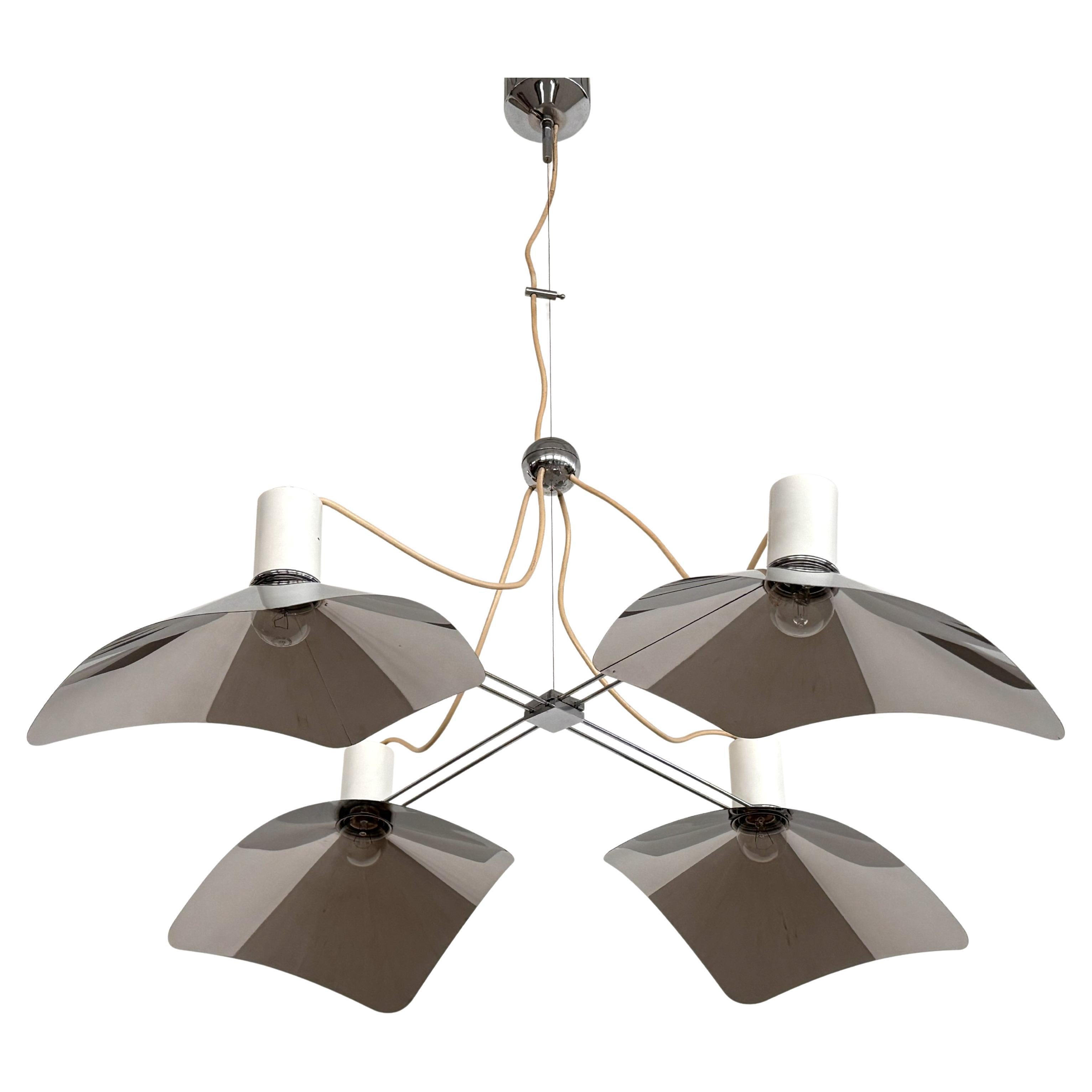 Giovanni Grignani Lampadario del Medioevo Corolla, Cromo, Italia, anni 
70 in vendita