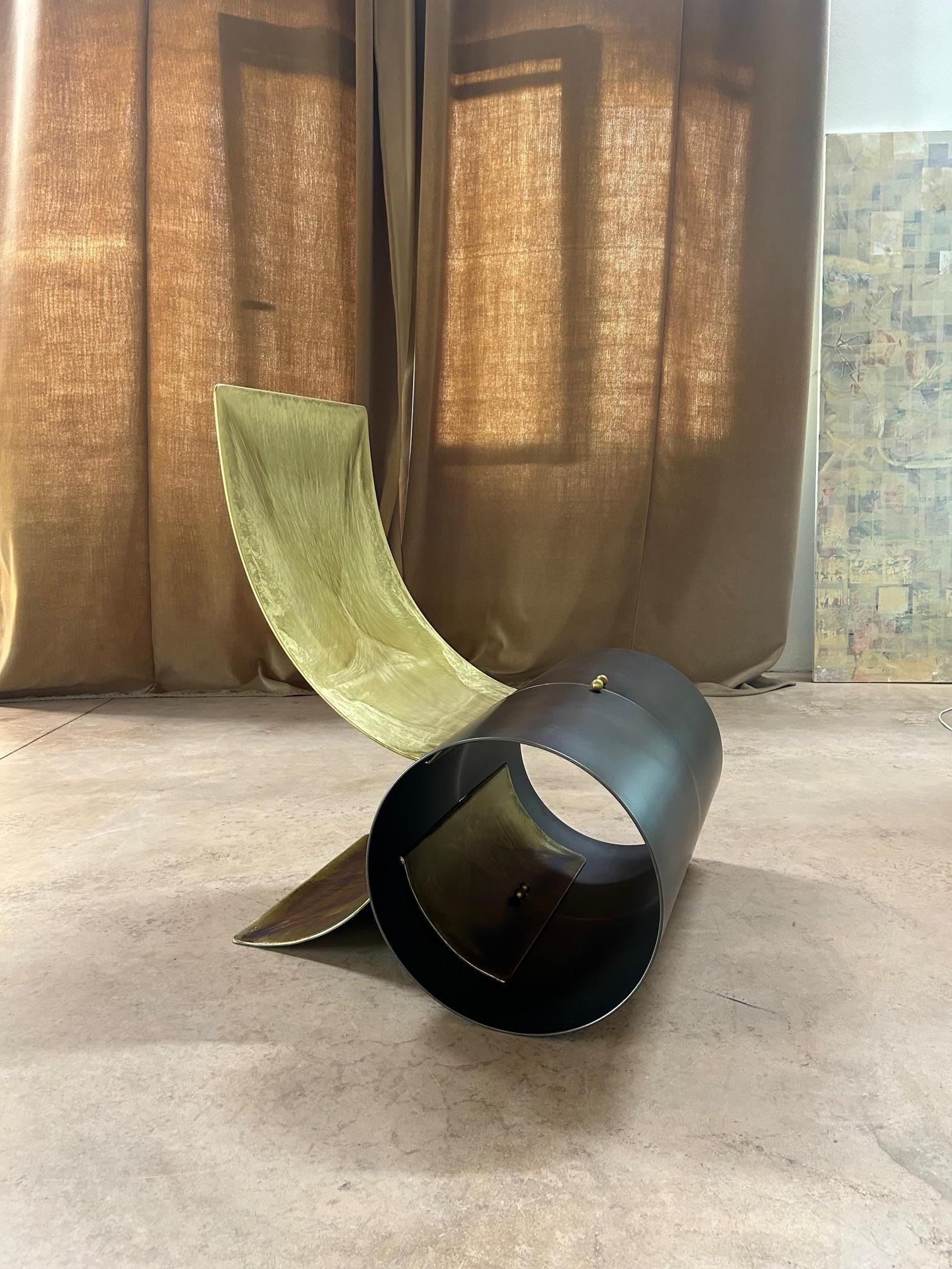 Giovanni Grismondi brutalist iron & brass longue chair One Off For Sale 5