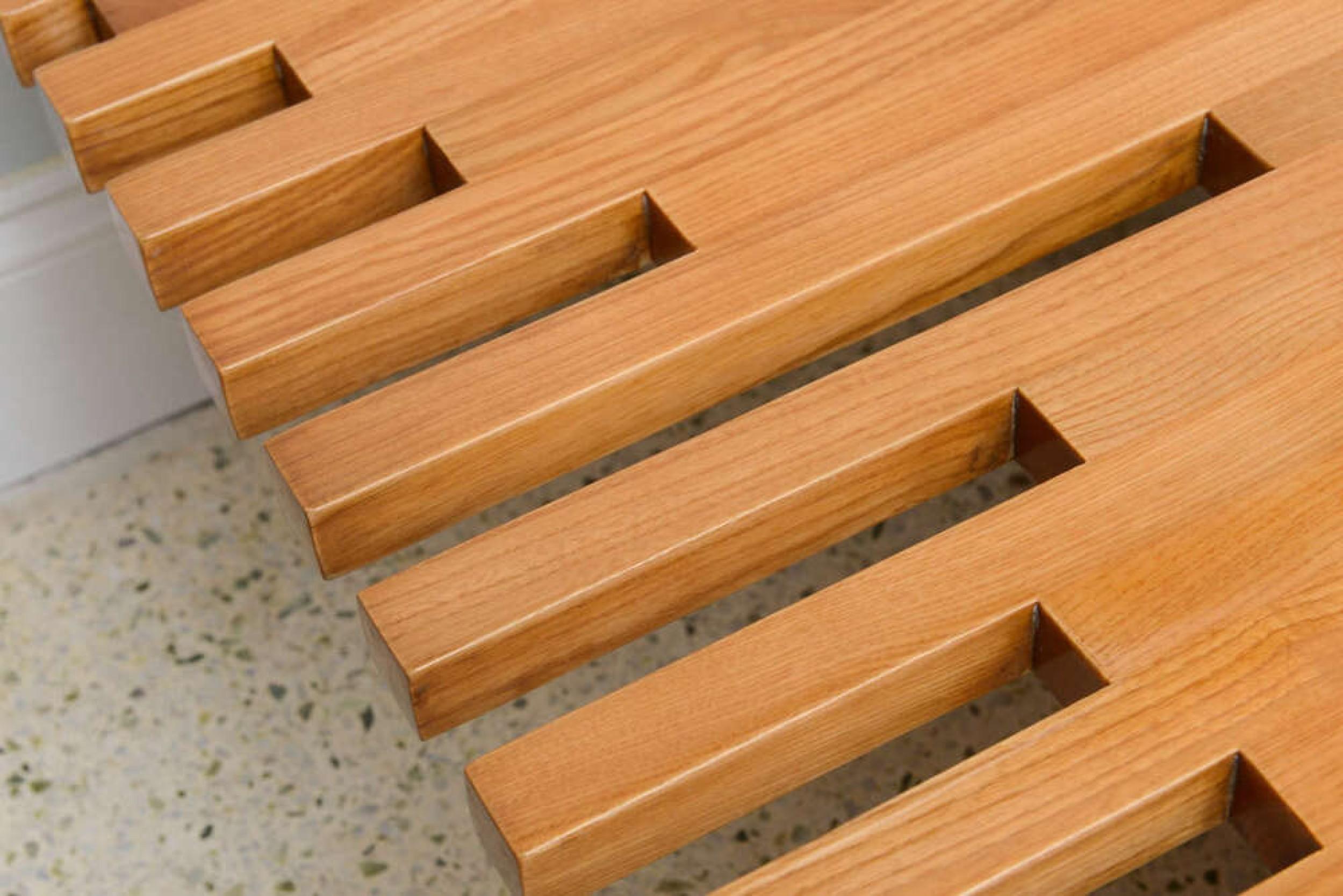 Poli Giovanni Michelucci Italian Mid-Century Low Plank Top Coffee Table (Table basse à plateau en bois) en vente