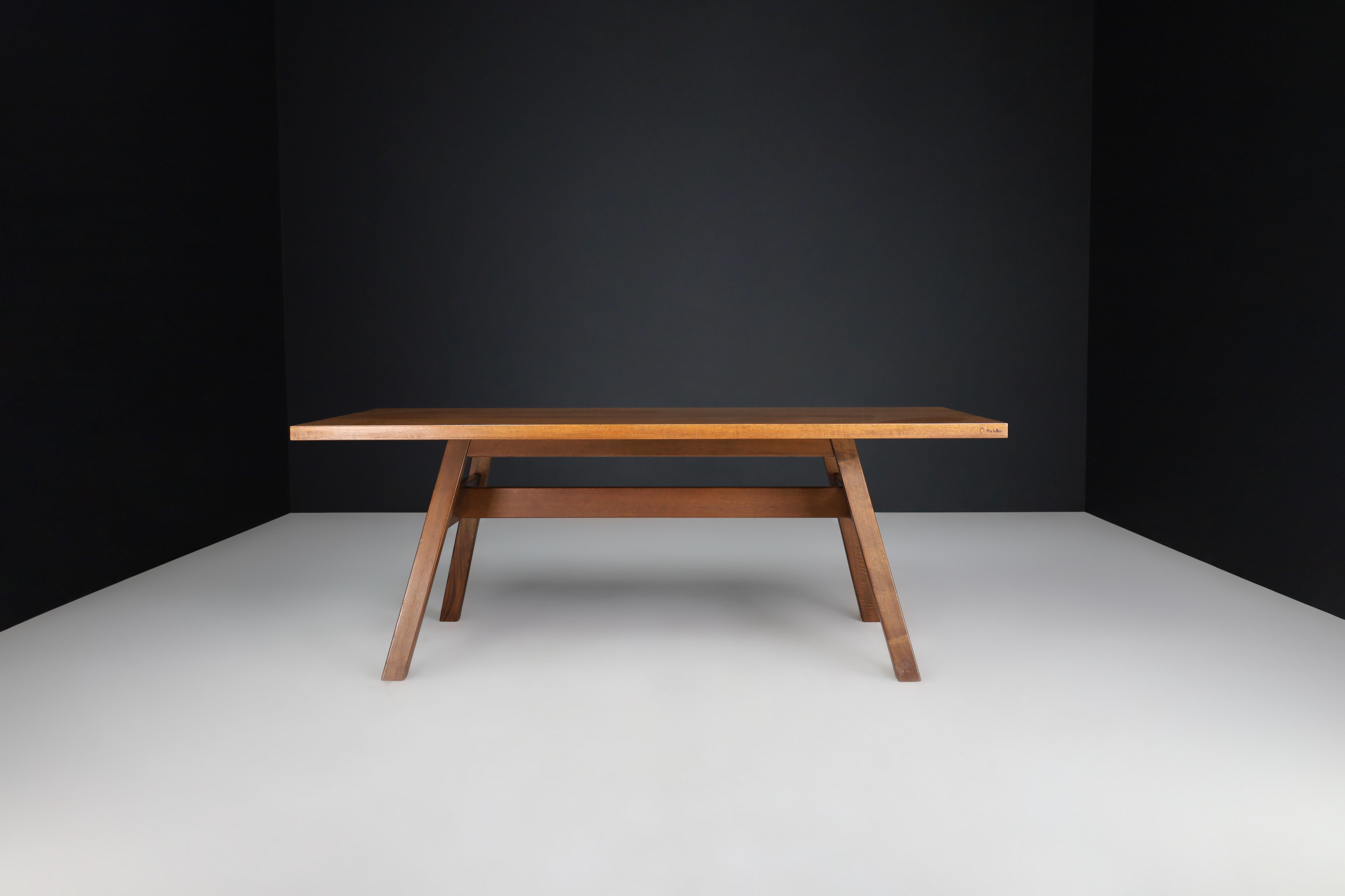Giovanni Michelucci Walnut Dining Room Table for Poltronova, Italy, 1964 For Sale 3