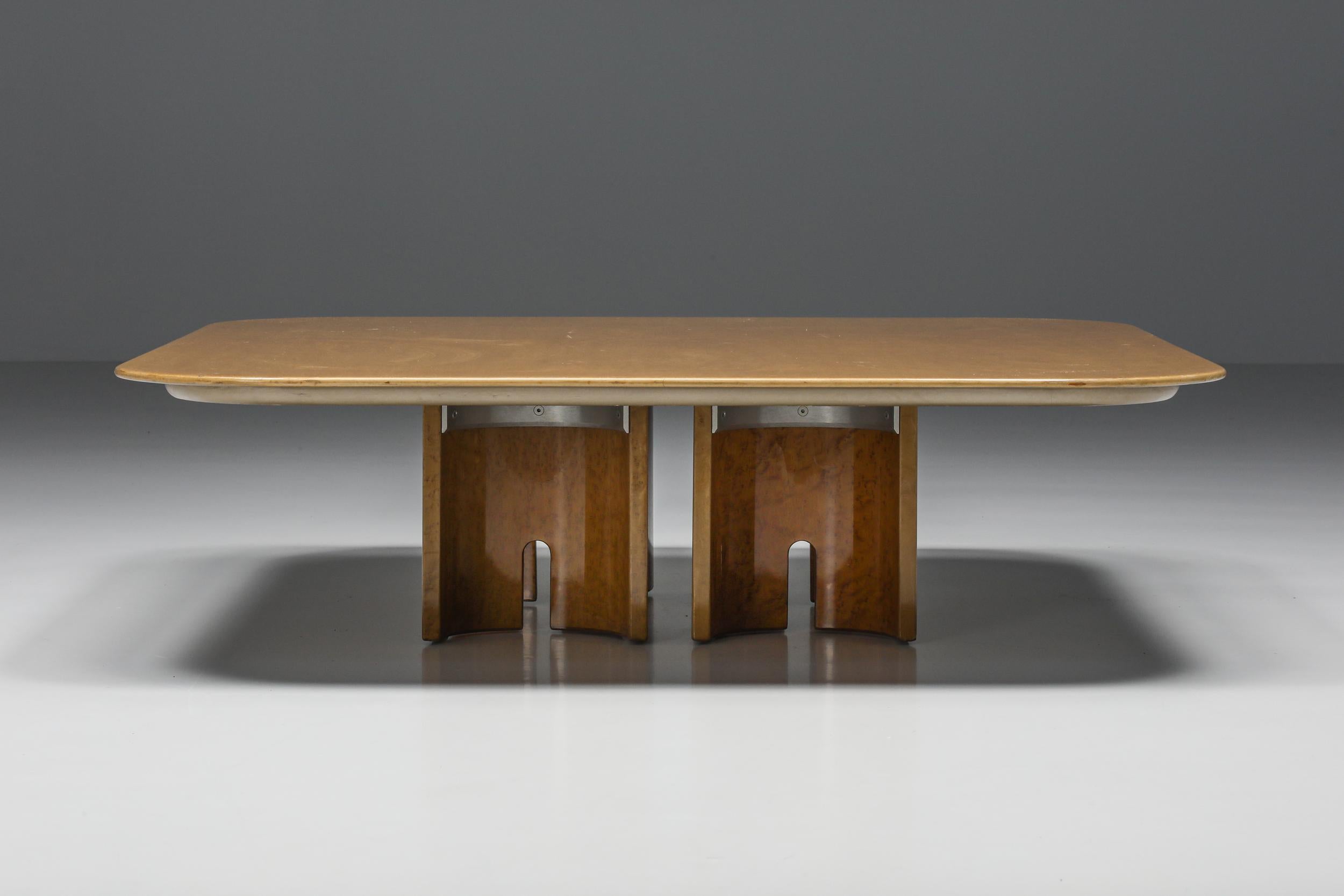 Post-Modern Giovanni Offredi Burl Coffee Table for Saporiti, Italian Design, 1980's