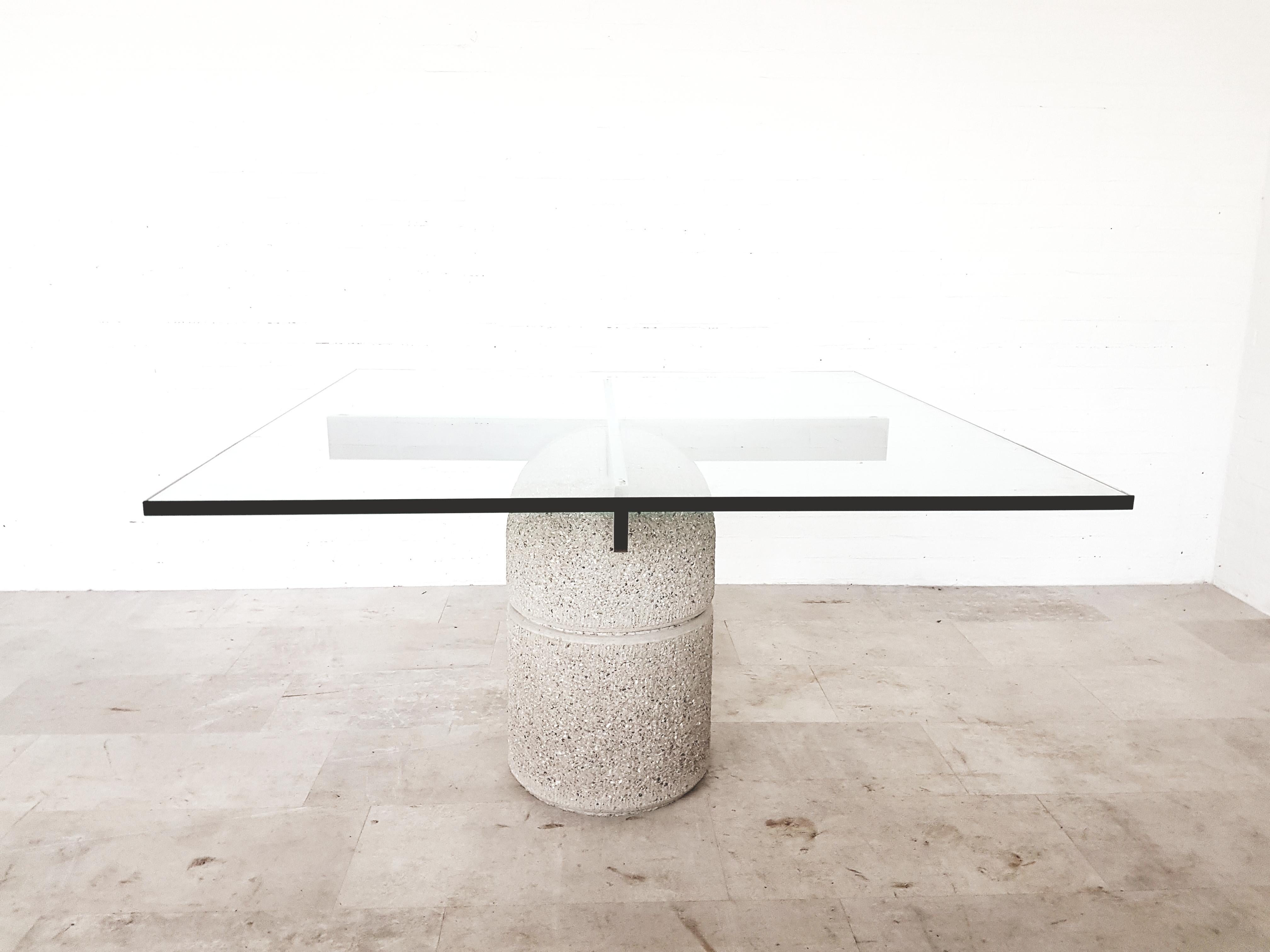 Giovanni Offredi Dining Table in Concrete and Glass for Saporiti 1