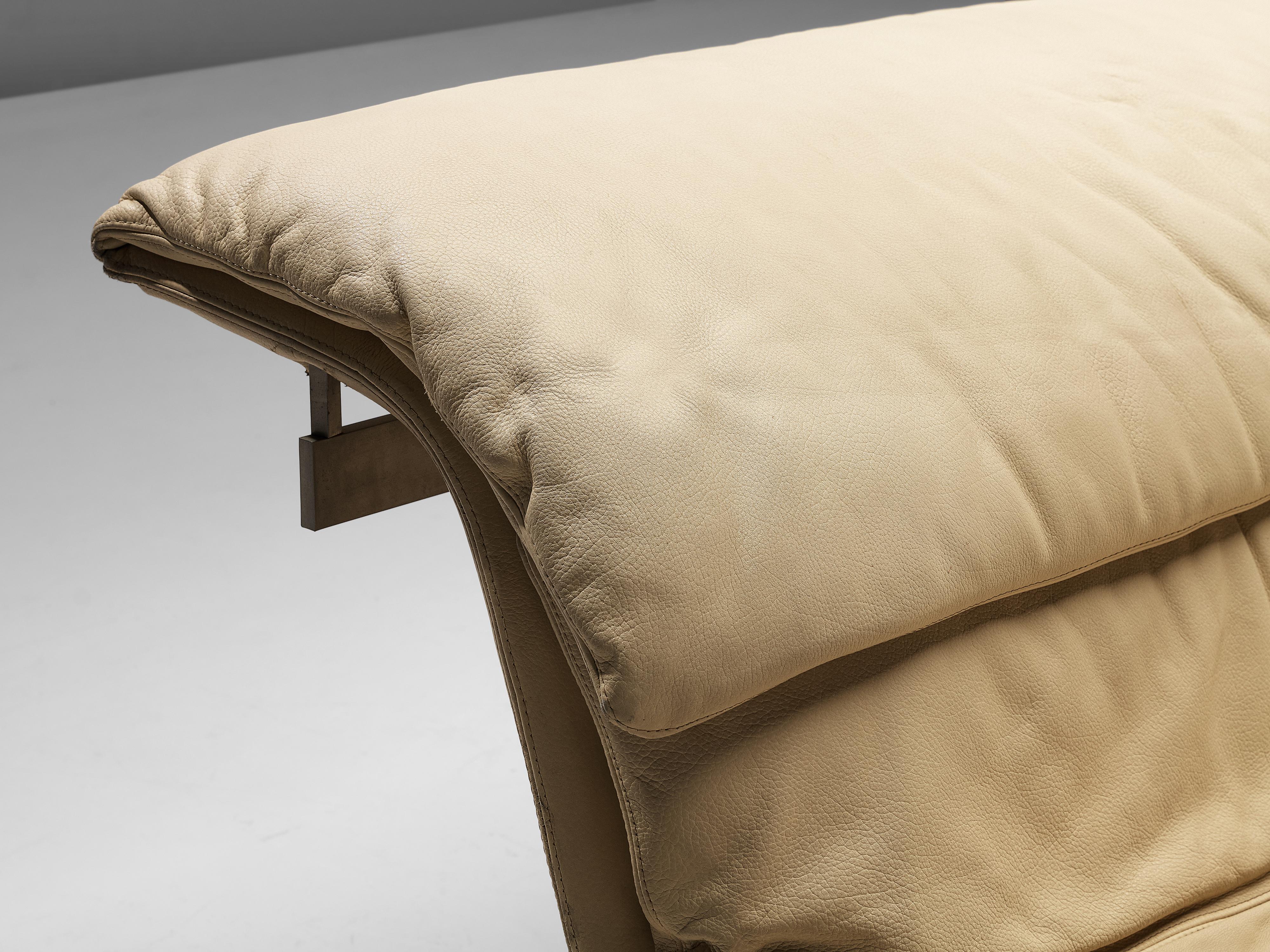 Steel Giovanni Offredi for Saporit 'Wave' Sofa in Beige Leather