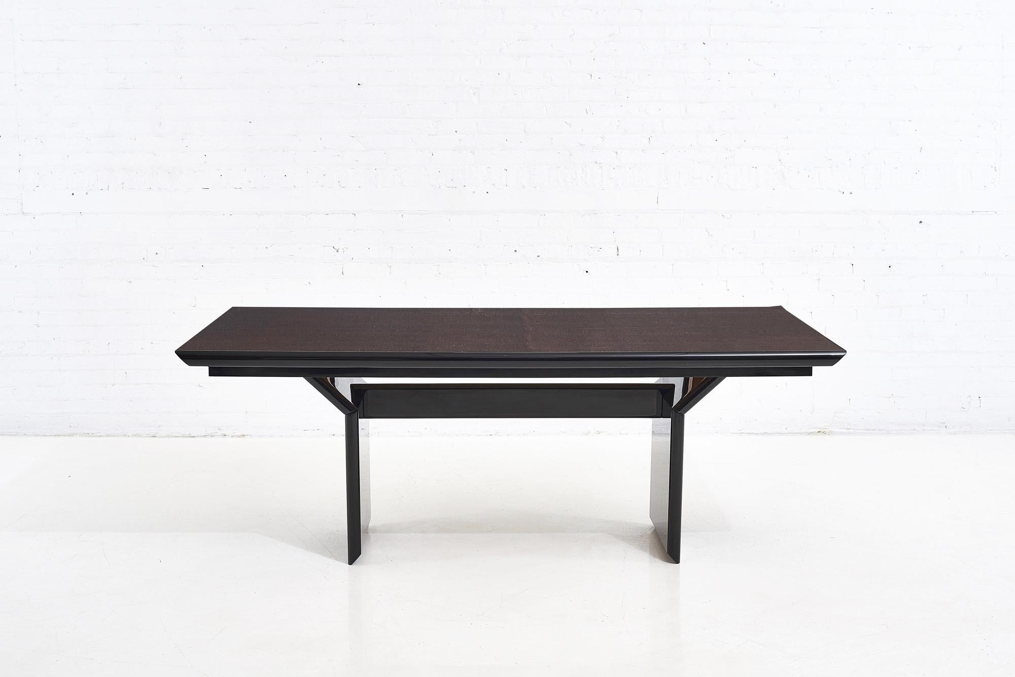 Mid-Century Modern Giovanni Offredi for Saporiti Dining Table For Sale