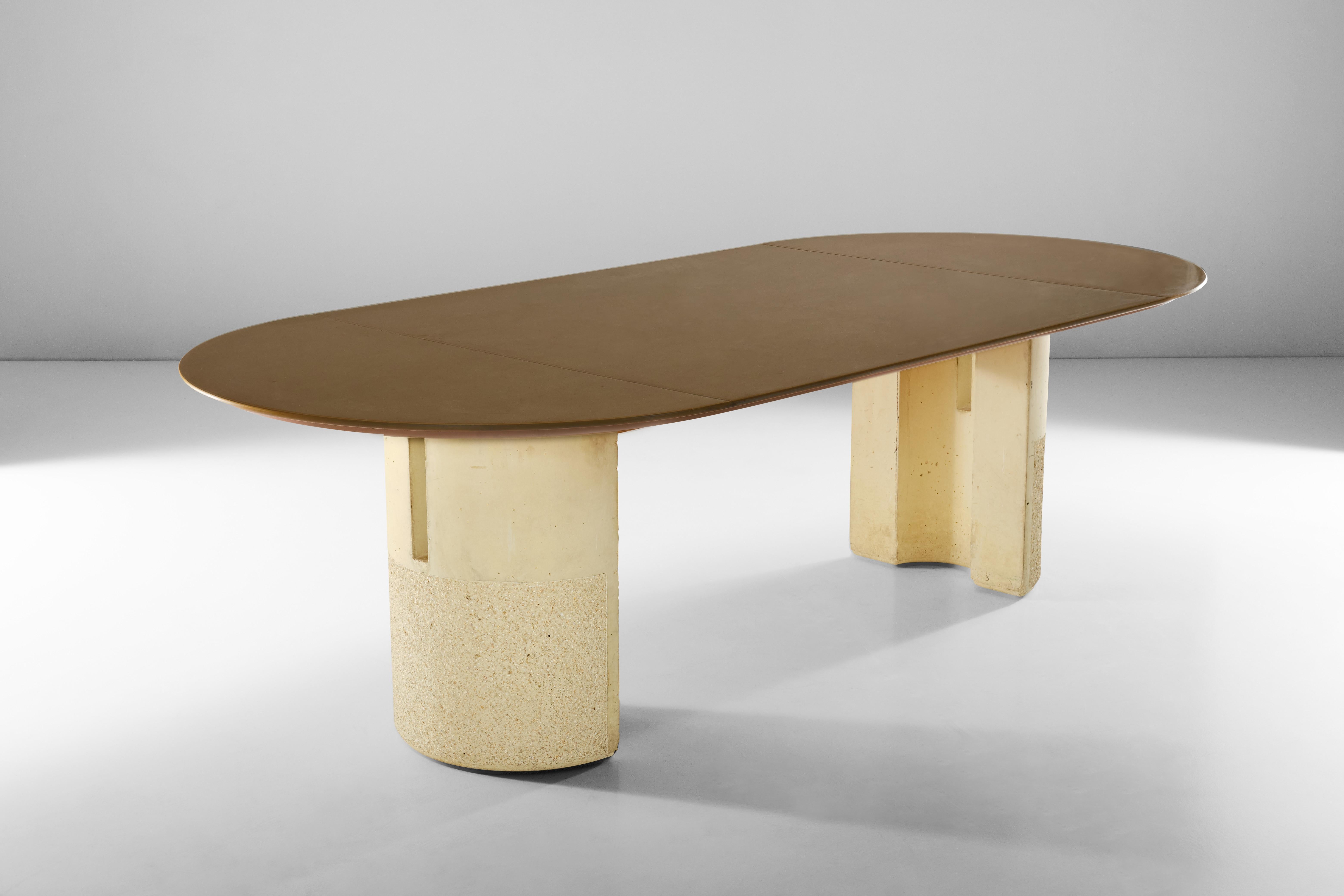 Mid-Century Modern Giovanni Offredi for Saporiti Dining Table in Concrete and Wood, 1990 circa