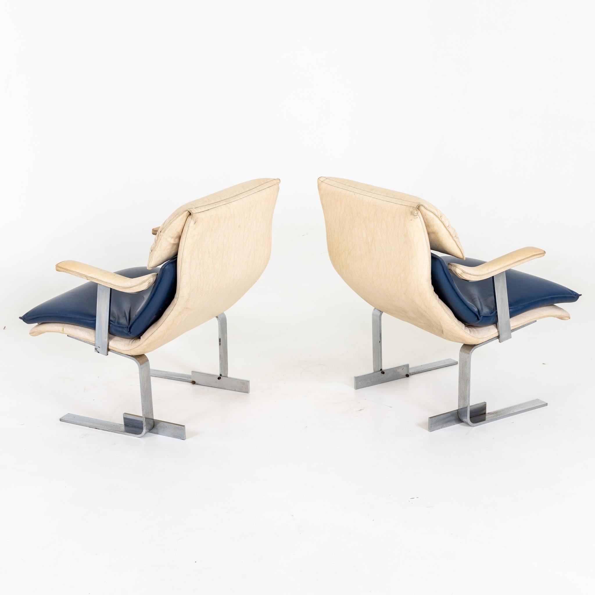 Italian Giovanni Offredi for Saporiti 'Onda Wave' Lounge Chairs, 1970s For Sale