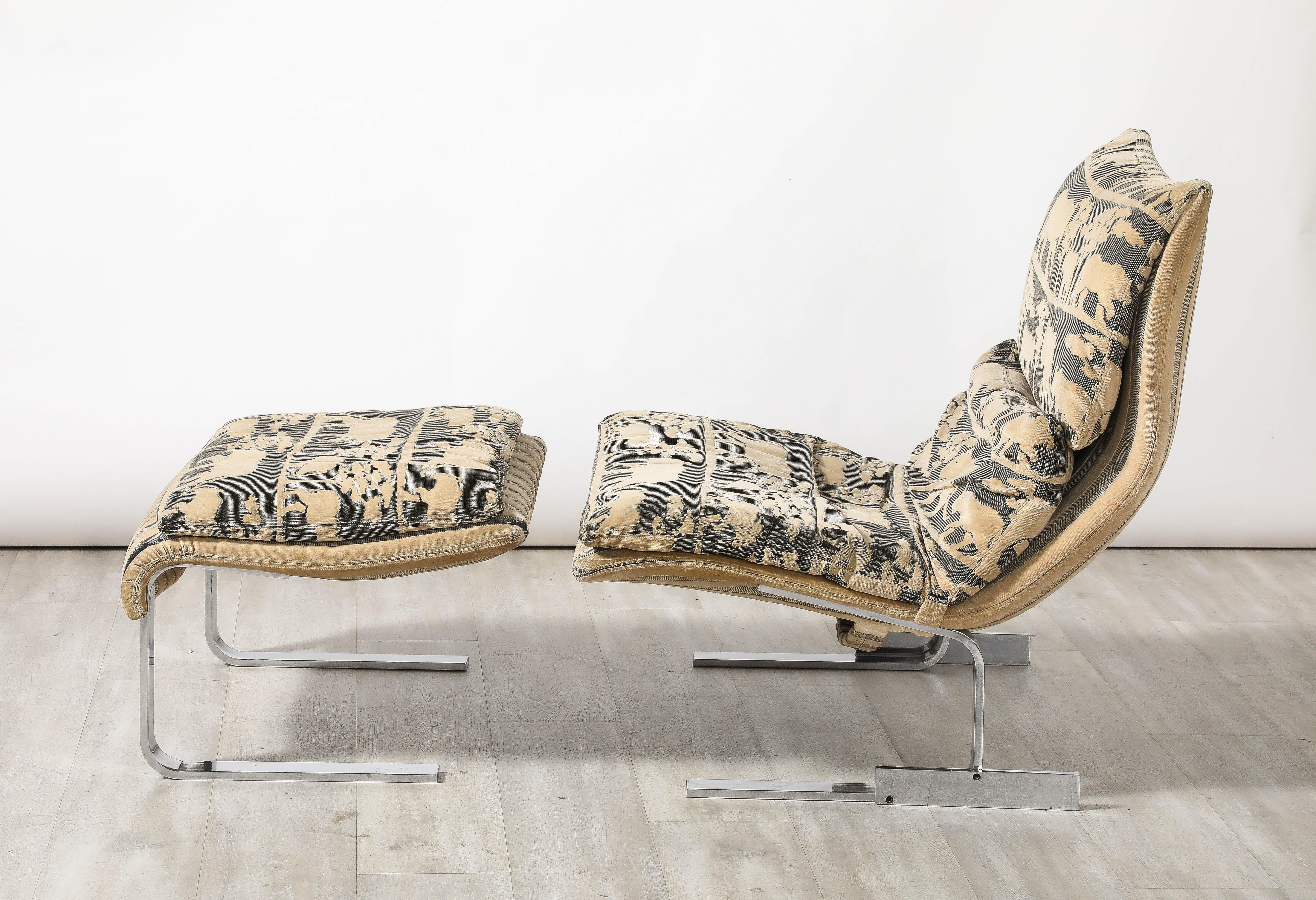 Stainless Steel Giovanni Offredi 'Onda' Lounge Chair and Ottoman for Saporiti, Italy, circa 1970 For Sale