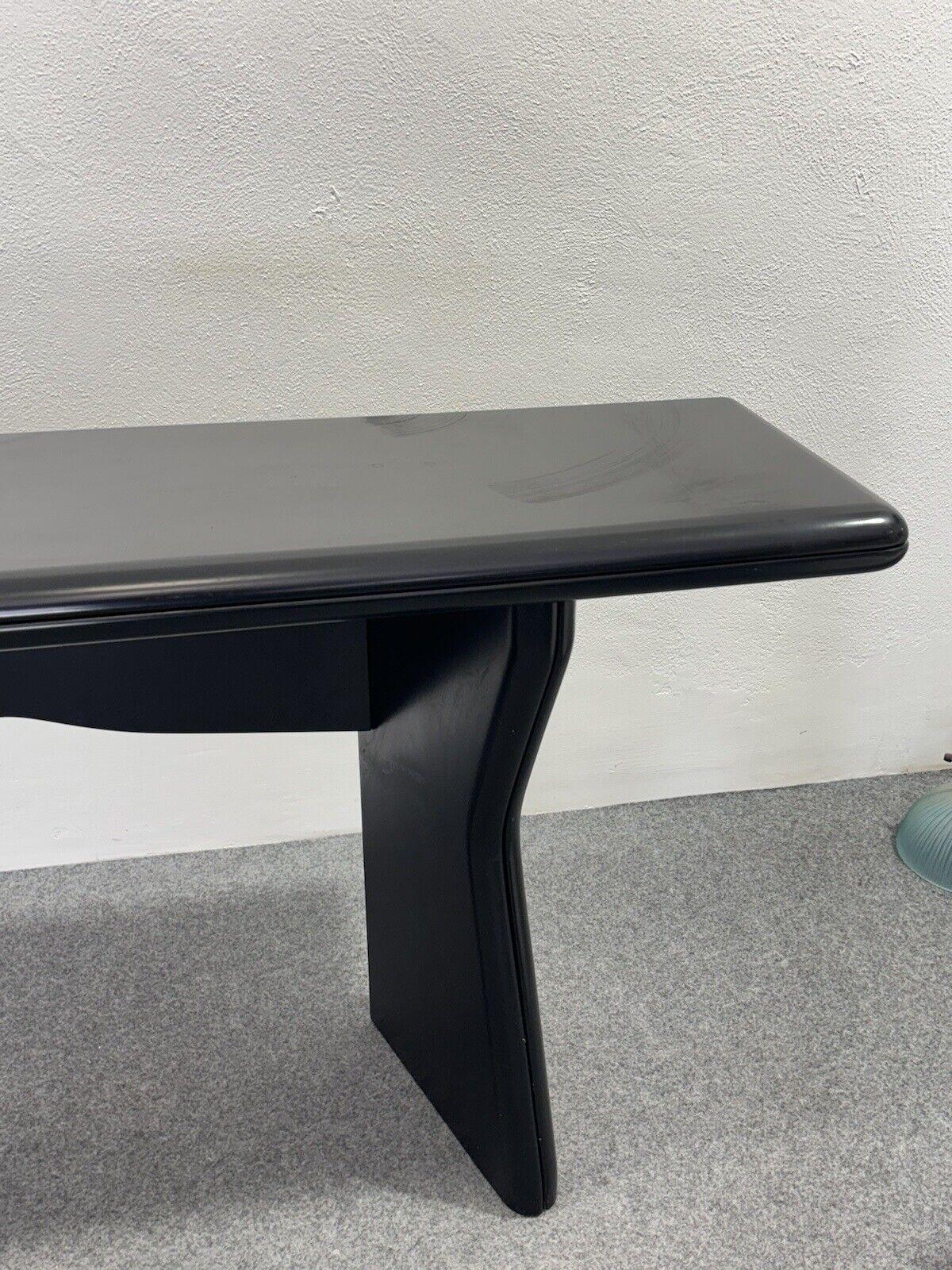 Giovanni Offredi Saporiti Stil Buch Esstisch / Konsolentisch 1980's Design im Angebot 1