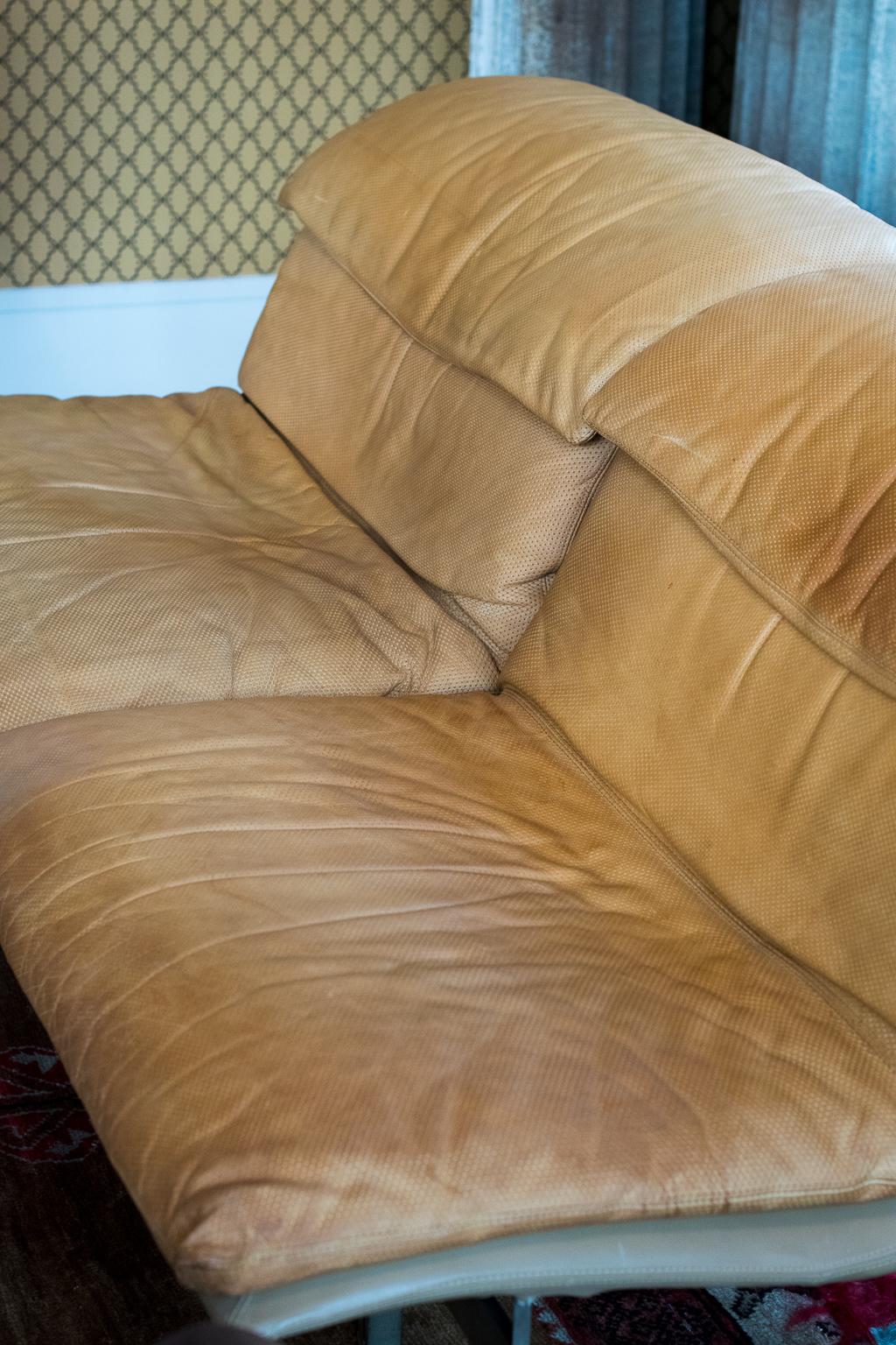 giovanni leather furniture