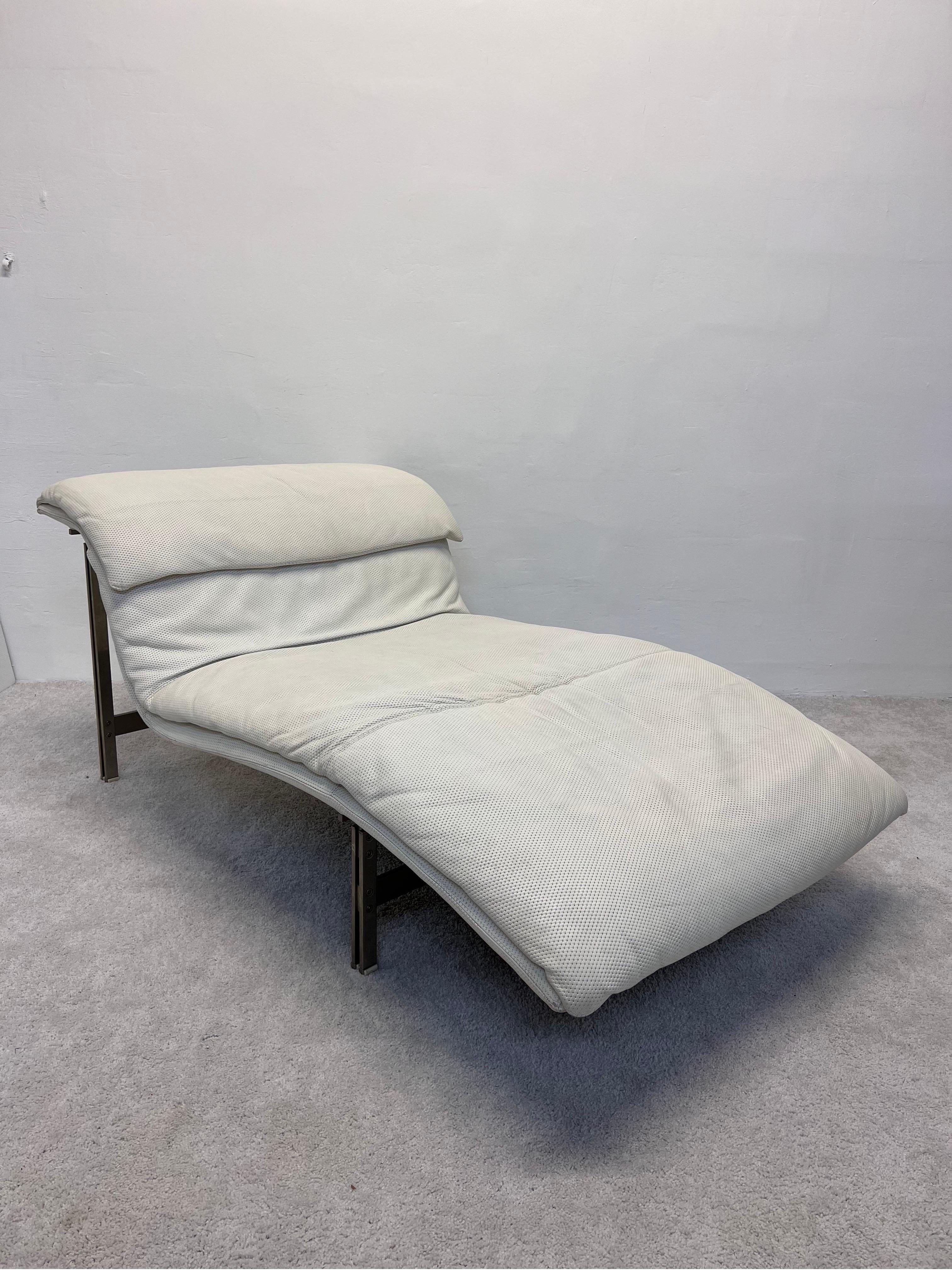 Italian Giovanni Offredi White Leather Onda Wave Chaise Lounge for Saporiti