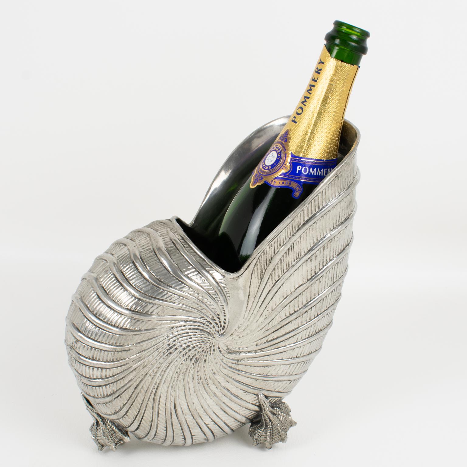 Italiano Giovanni Patrini Italy Peltro Nautilus Shell Wine Cooler Secchiello per ghiaccio e champagne in vendita