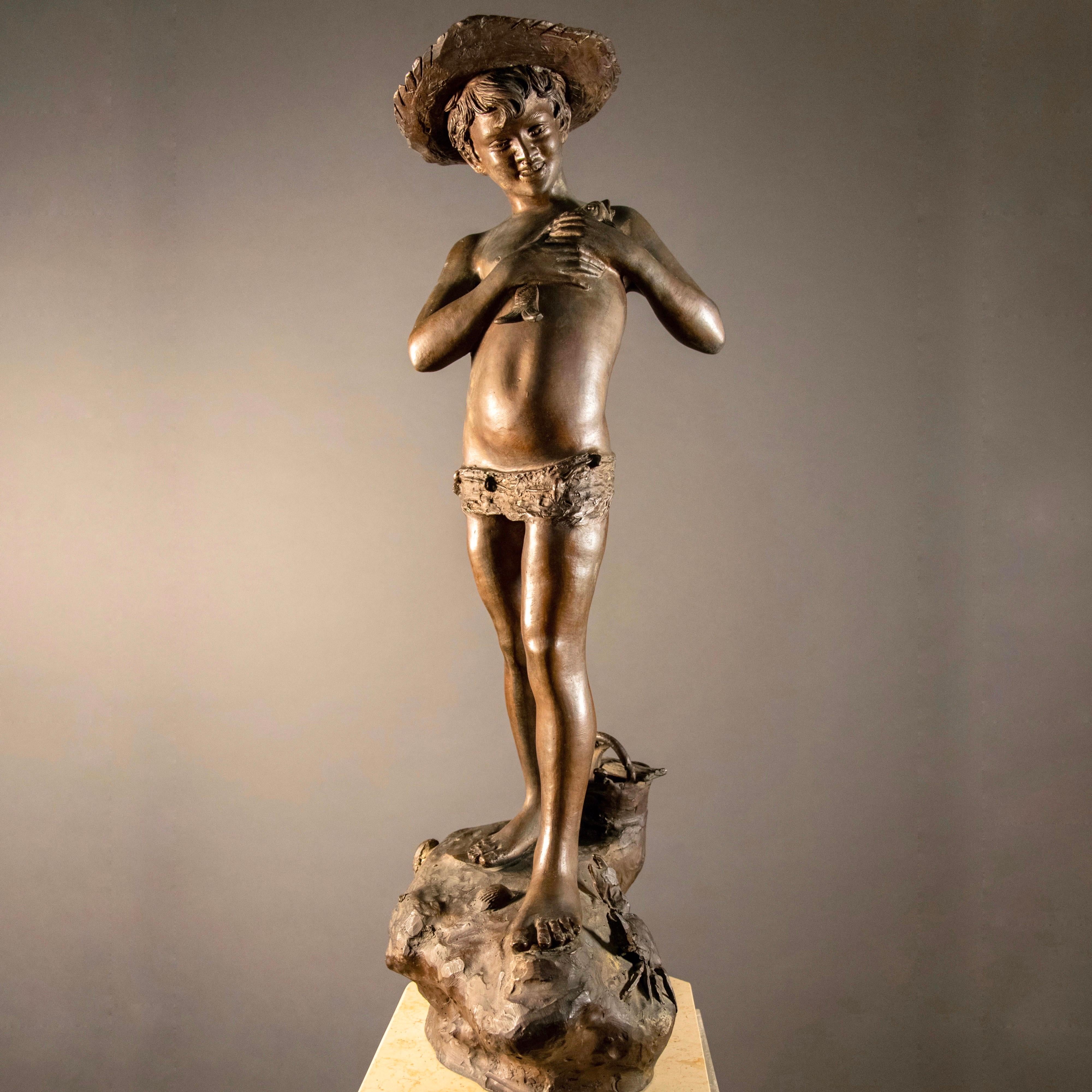 Bronze sculpture on marble base, height 29.92 inches, engraved signature at the base.
The young fisherman is nude except for a loincloth tied around his hips, covering his privates.
 The artist's signature is engraved on the same rock.

Giovanni